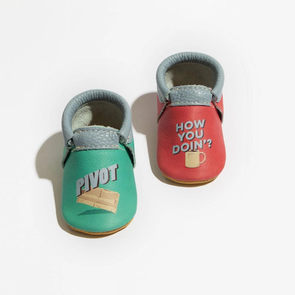 Friends Quotes City Baby Shoe Cool kids' gear