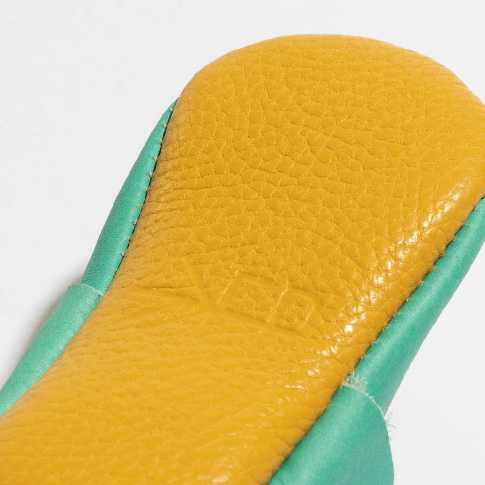 Secure fit Anti Odor Friends Quotes City Baby Shoe