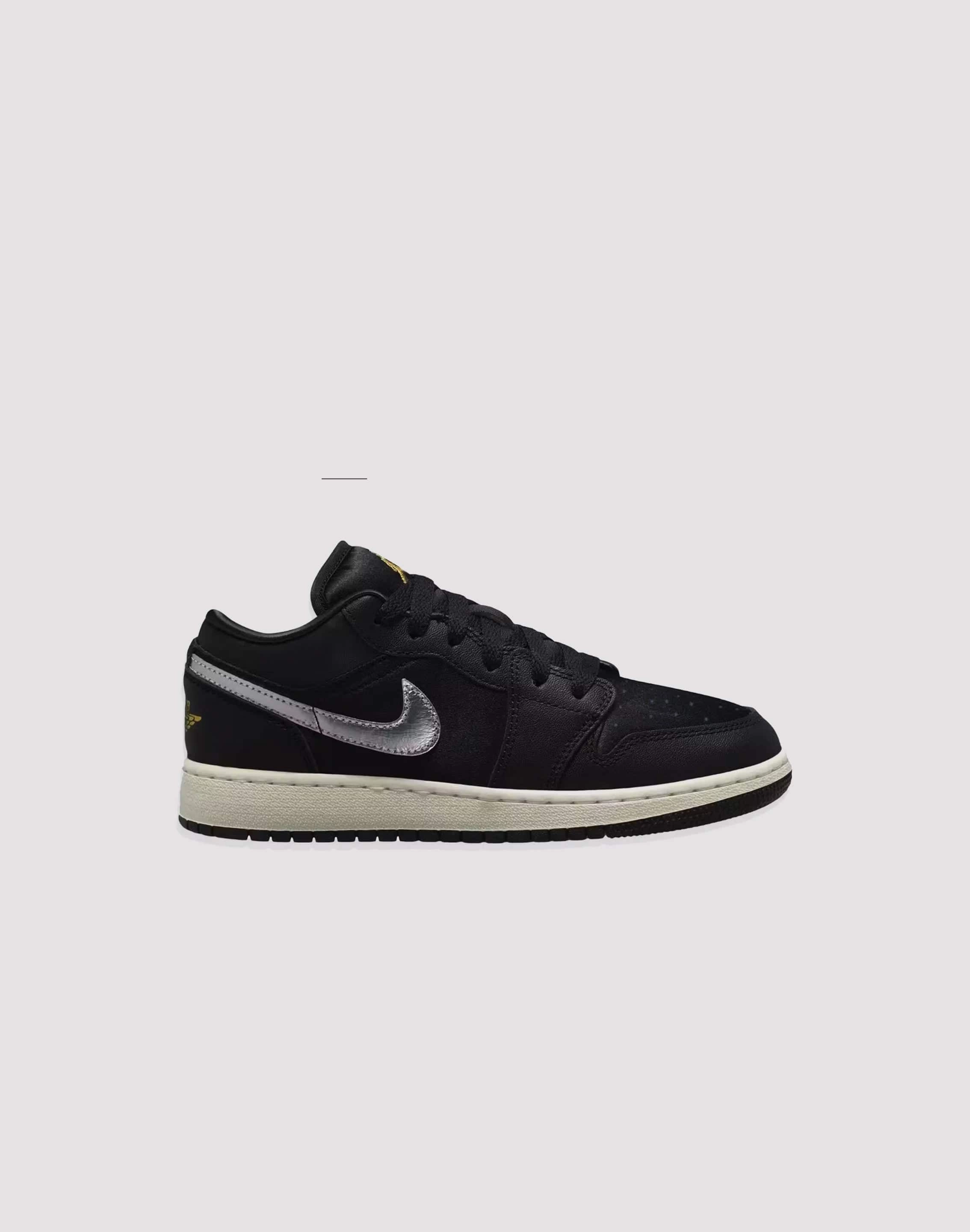 SustainableMaterial Kids' outdoor shoes Jordan Air Jordan 1 Low Grade-School