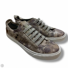 Performance Driven Shoes Sneakers By Blowfish In Camouflage Print, Size: 8.5
