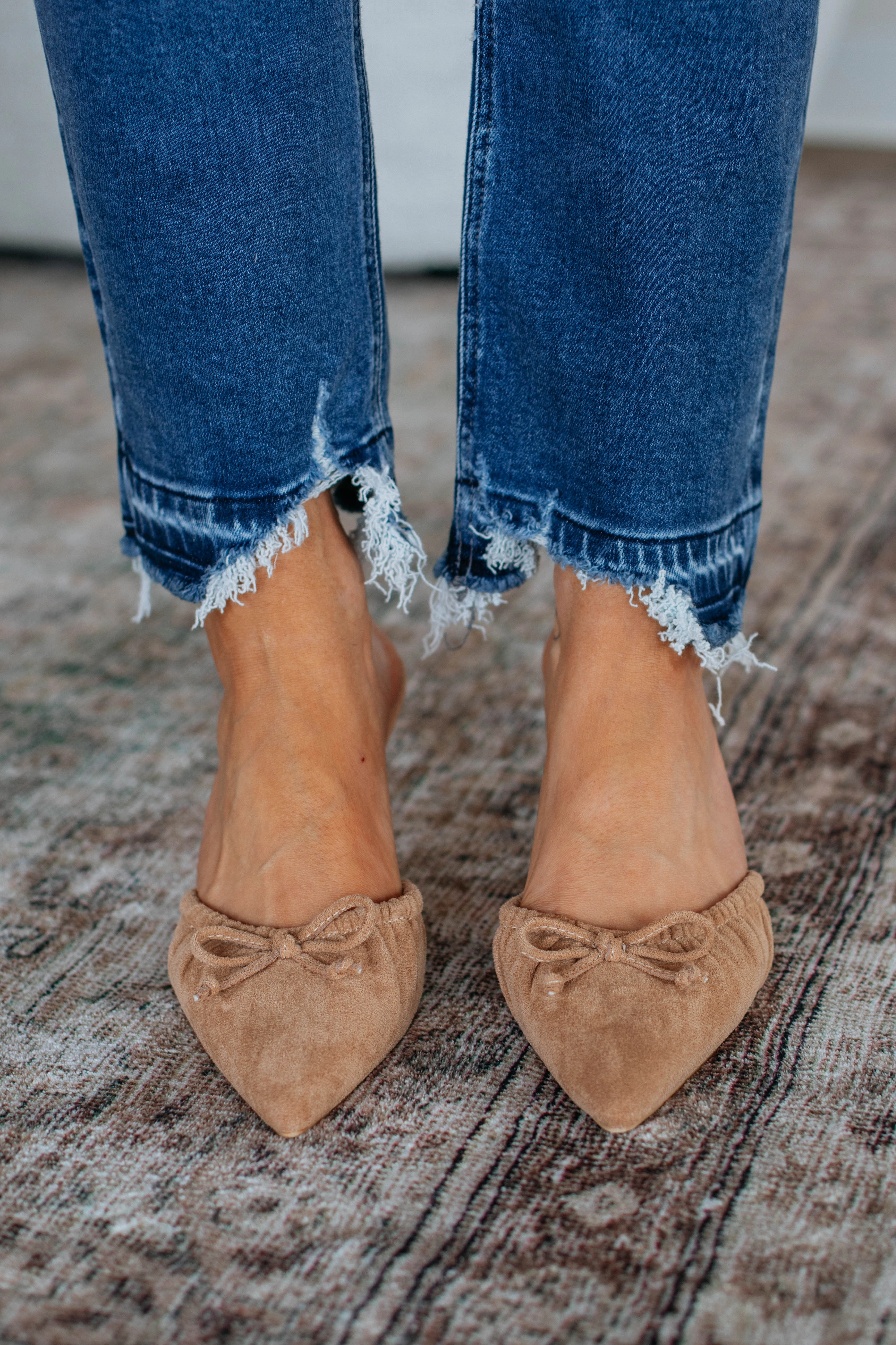 Move Bold Lightweight Form Road Trip Keep Me Posted Heels - Sand