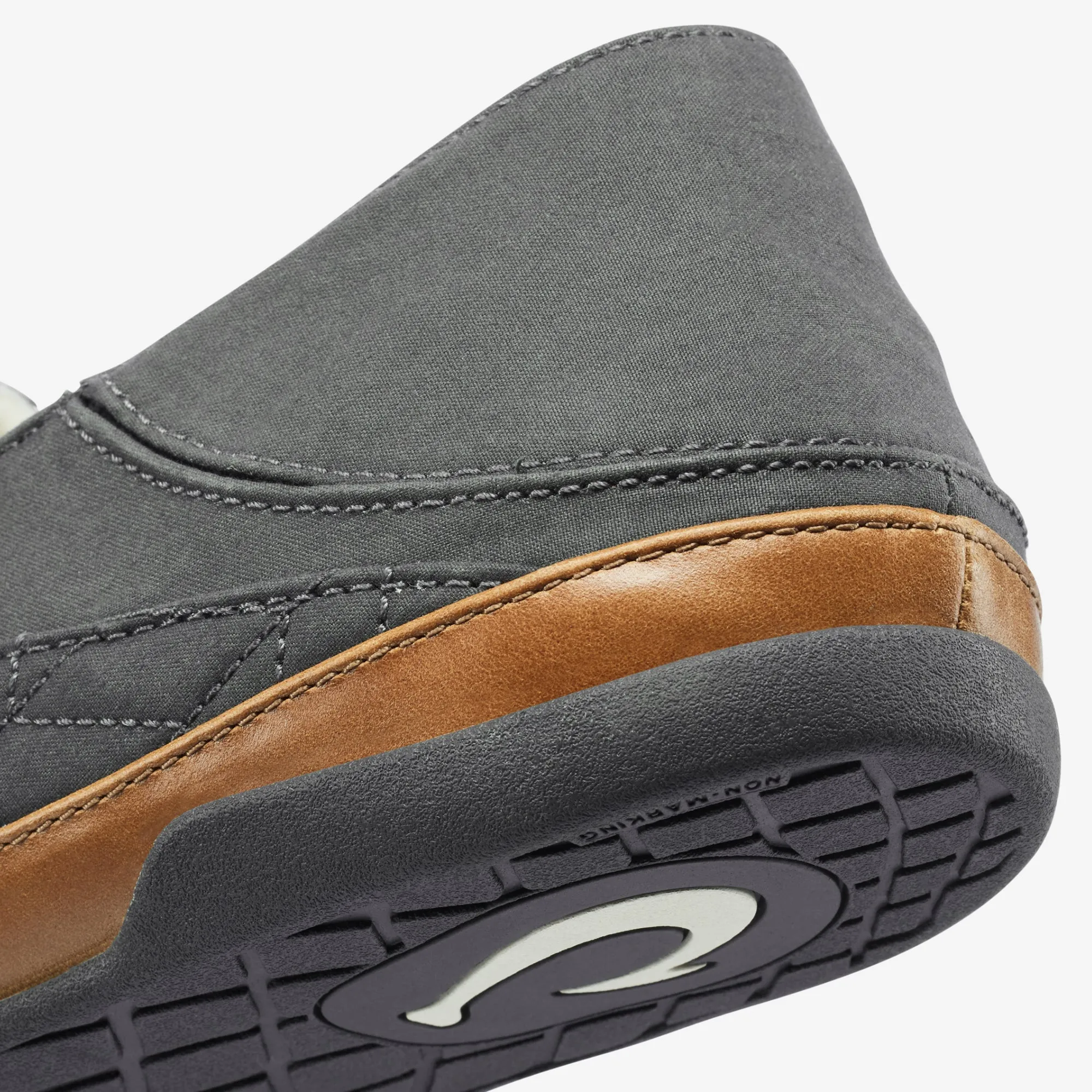 Hanohano - Dark Shadow Adaptive Fit Technology Casual Comfort