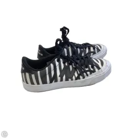 Shoes Sneakers By New Balance In Black & White, Size: 7 Adaptive Flex Grooves