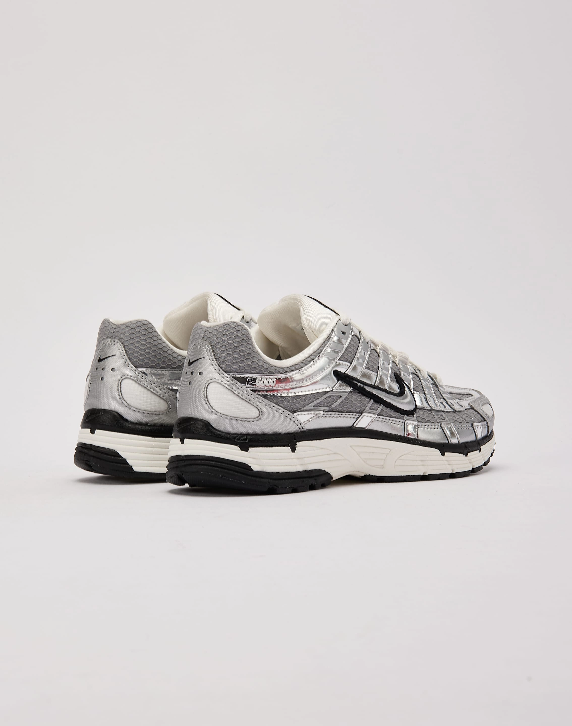 Nike P-6000 Grade-School running shoes for men in their 60s Pressure Dispersing Pods