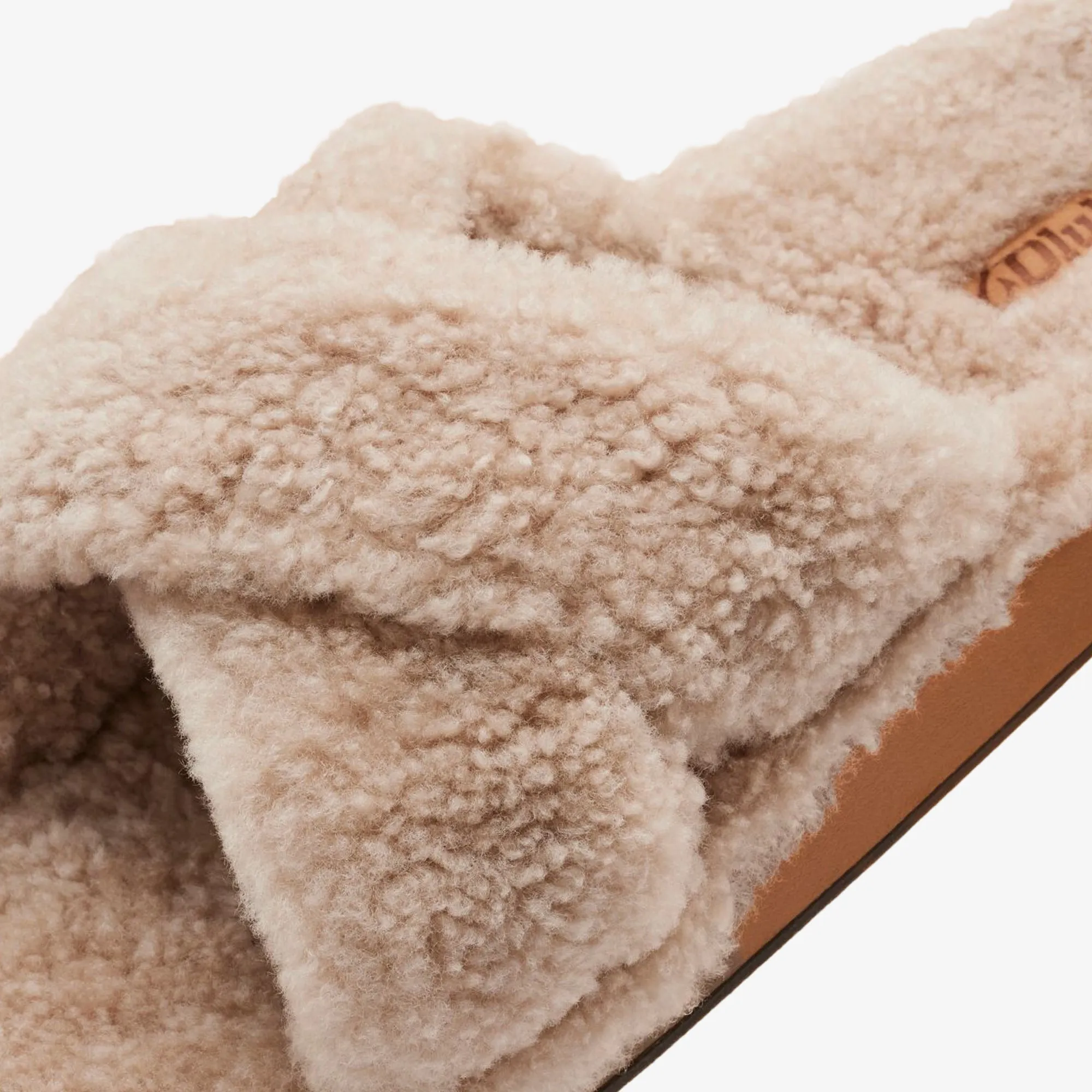 slim fit walking shoes Hila Heu - Tan