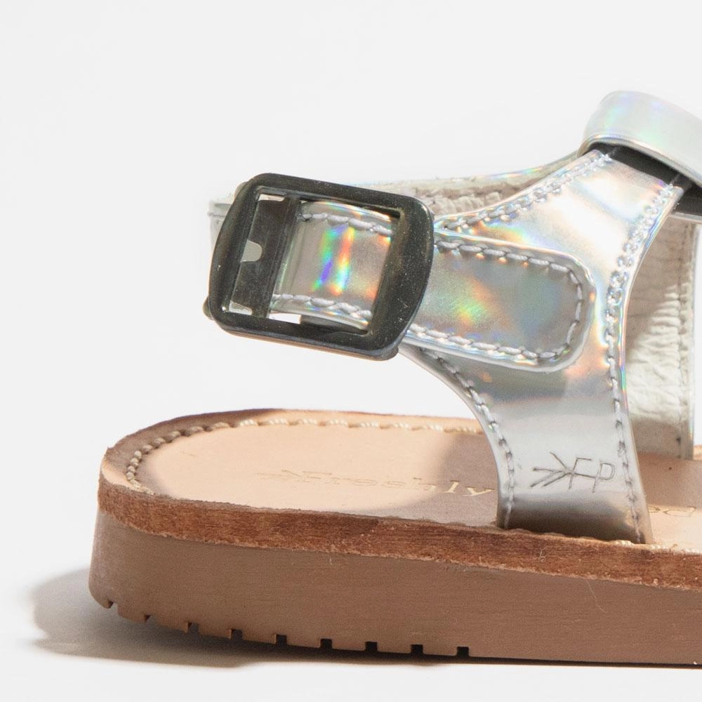 Holographic Bixby Contoured Footbed Flexible Design