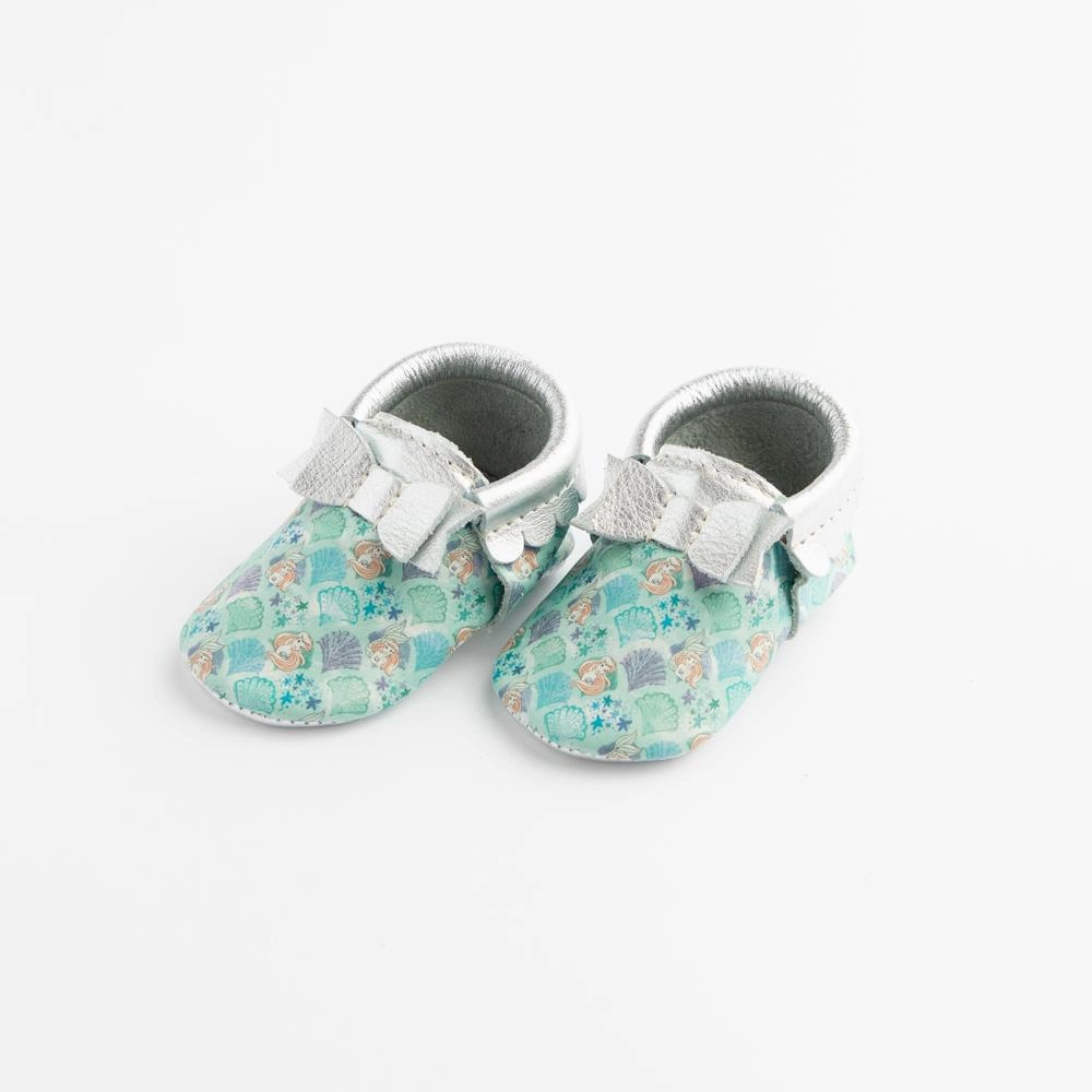 Flexible Groove Design Watercolor Ariel Bow Baby Shoe