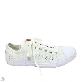Shoes Sneakers By Converse In White, Size: 9 Retro Inspired Silhouette