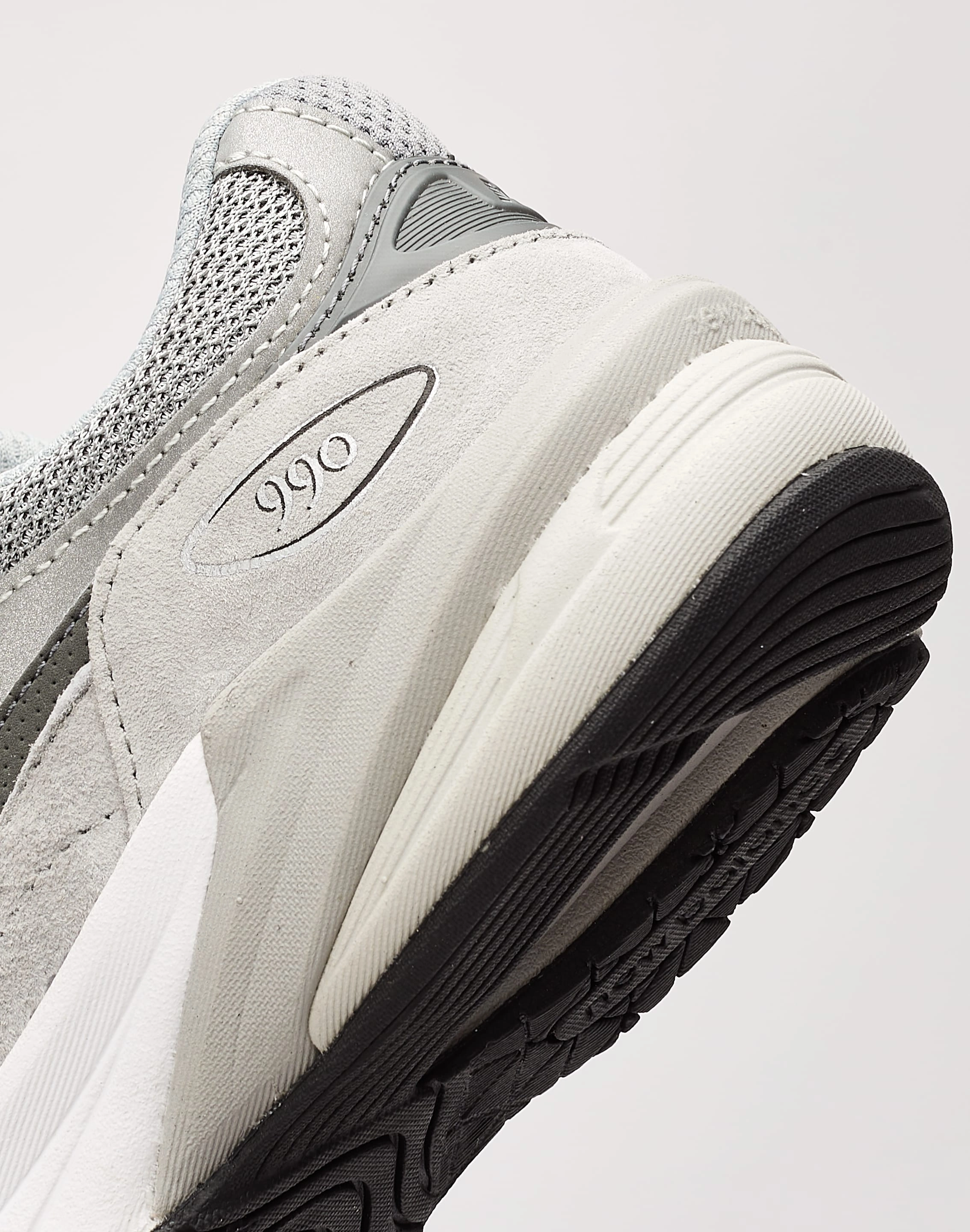 New Balance 990v6 Pre-School Flexible Toe Box Design Enhanced Heel Counter