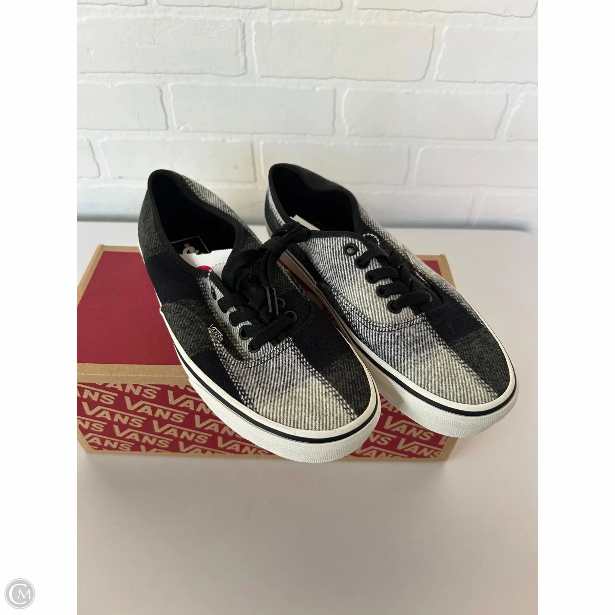 Shoes Sneakers By Vans In Black & Green, Size: 8 Vegan Leather Alternatives