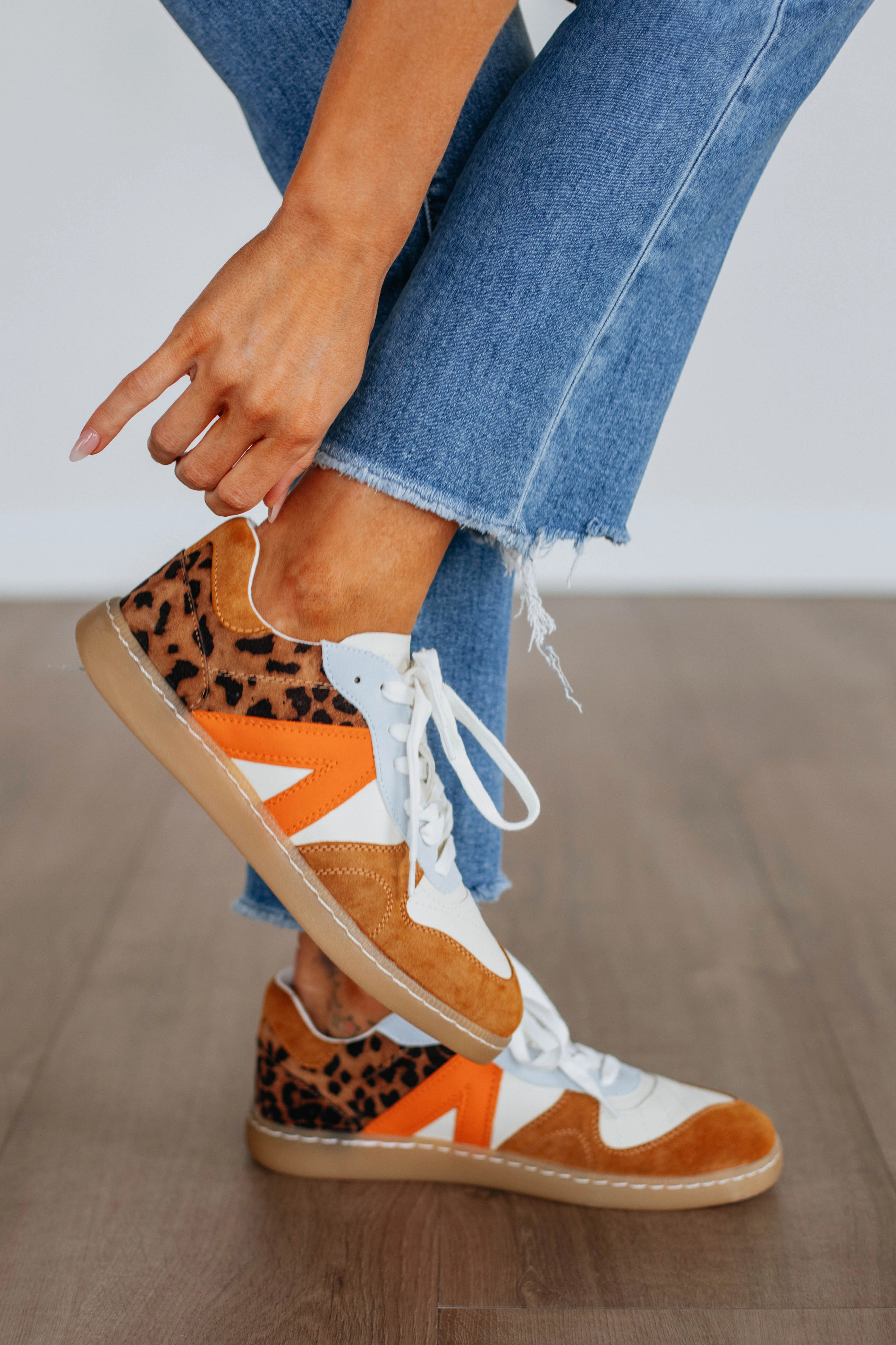 Step Aside Sneakers Winter Base