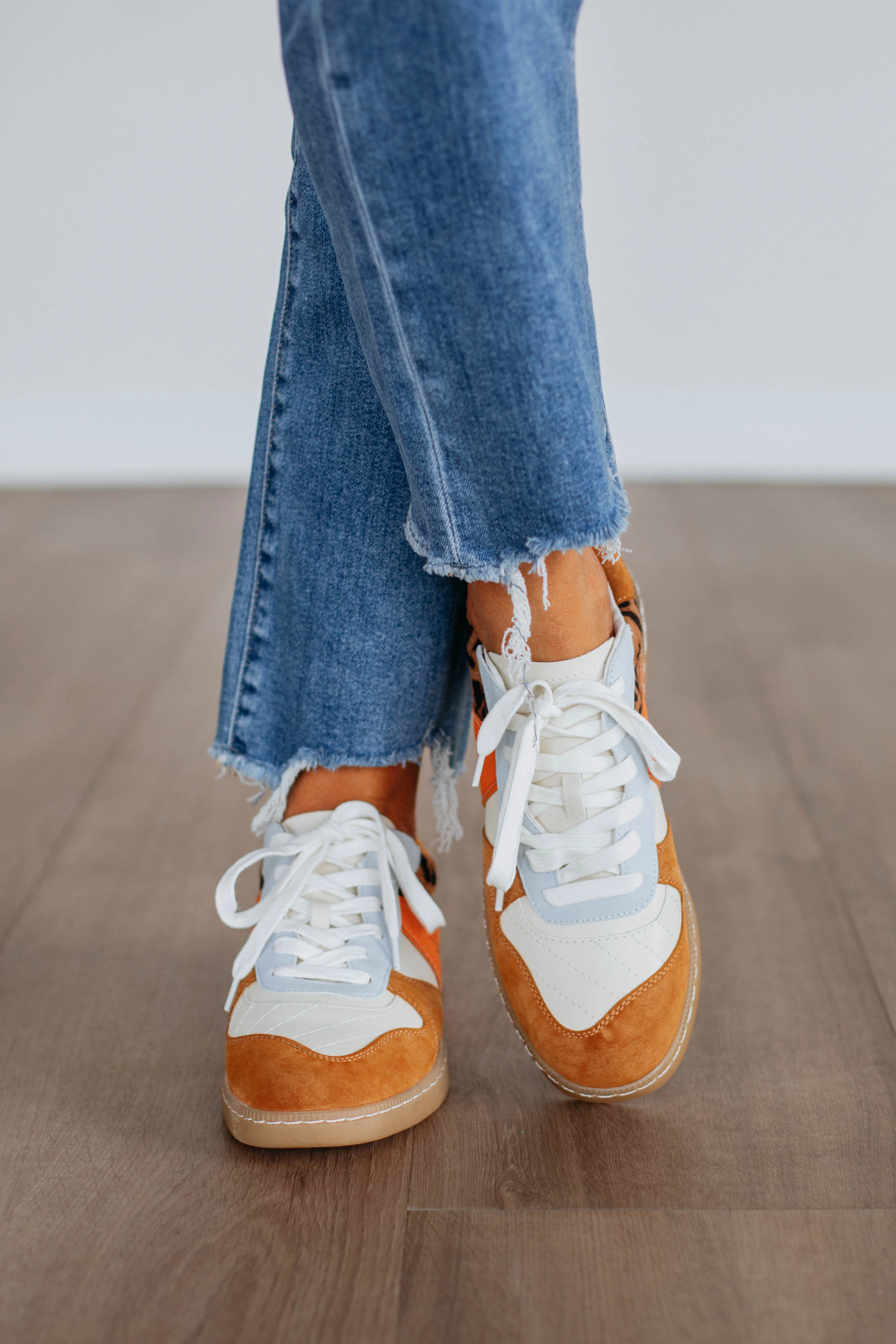 River Cross Step Aside Sneakers