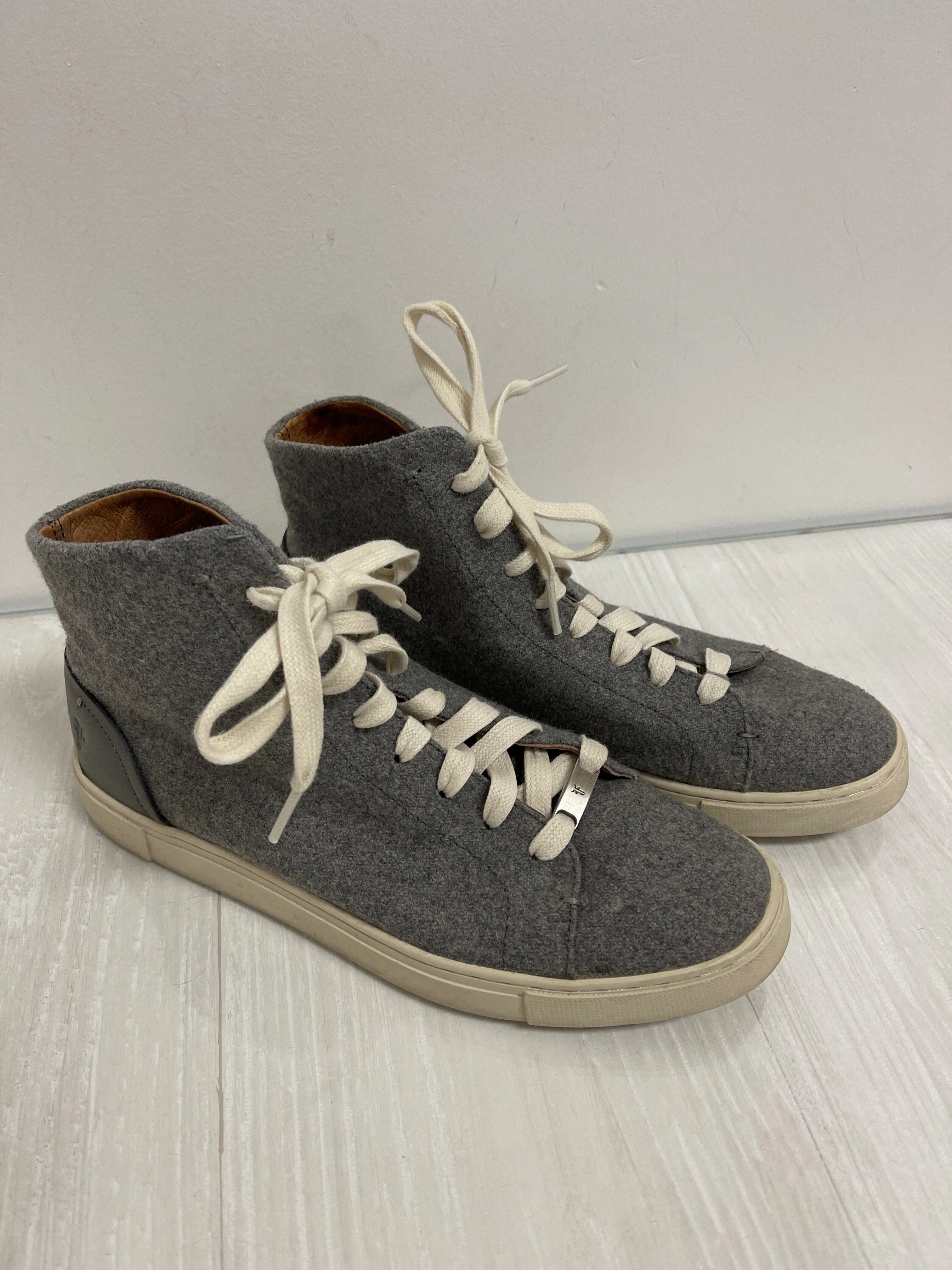 Marathon Mode Reinforced Eyelet Construction Shoes Sneakers By Frye In Grey, Size: 8.5
