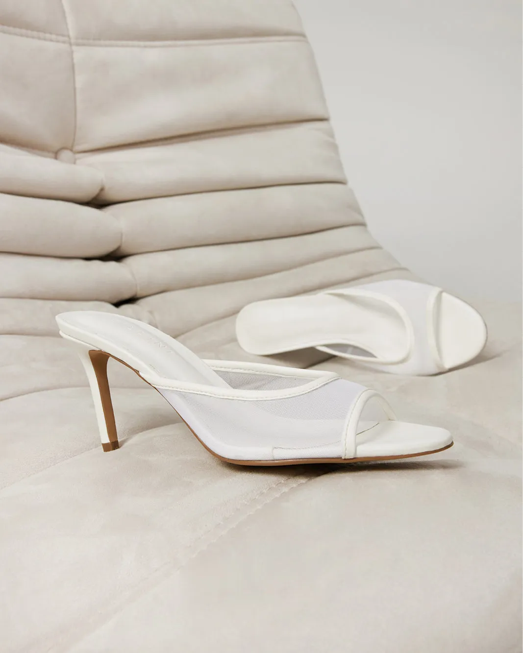 ISHI - WHITE MESH All Day Beach Walk