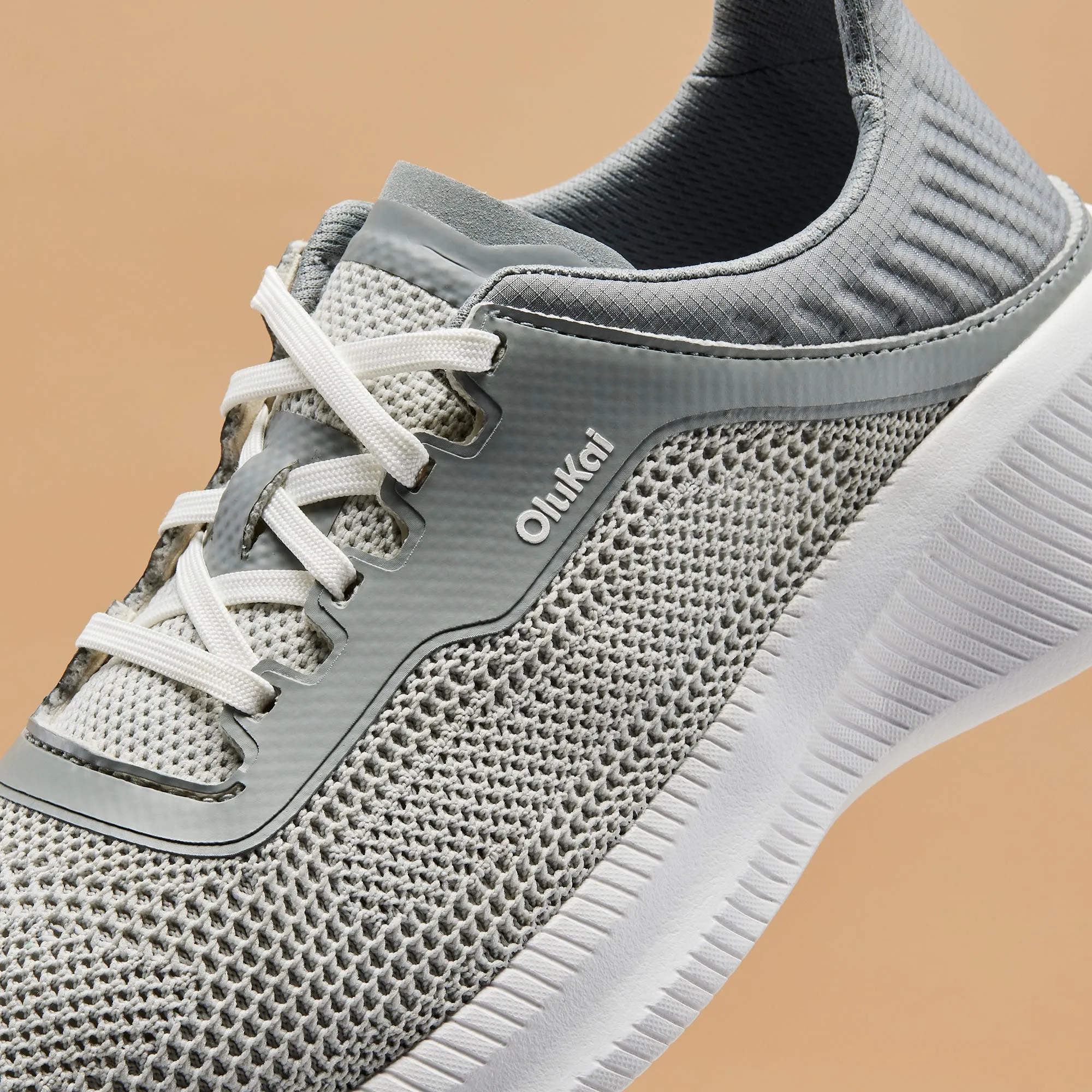 Island Hopper - Cloud Grey / Poi Ultra Light Airport Travel Ocean Edge