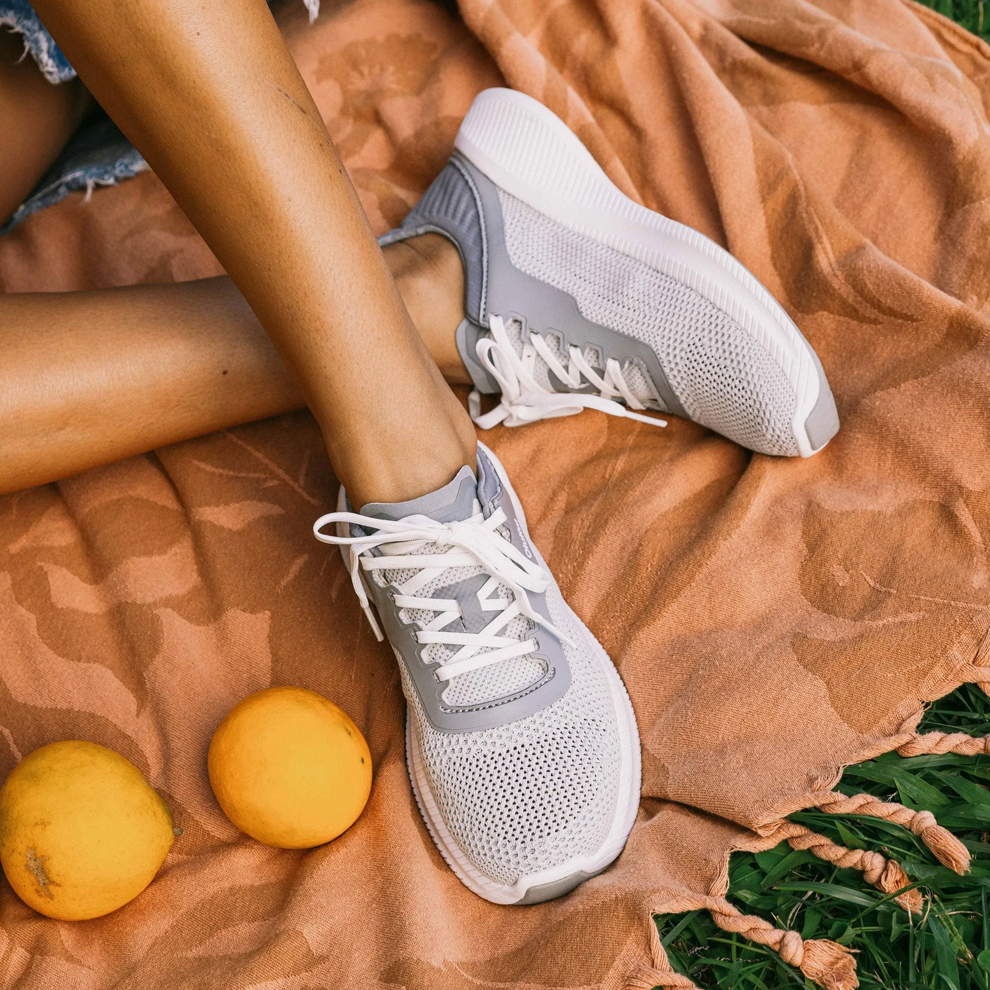 Island Hopper - Cloud Grey / Poi Wide toe box