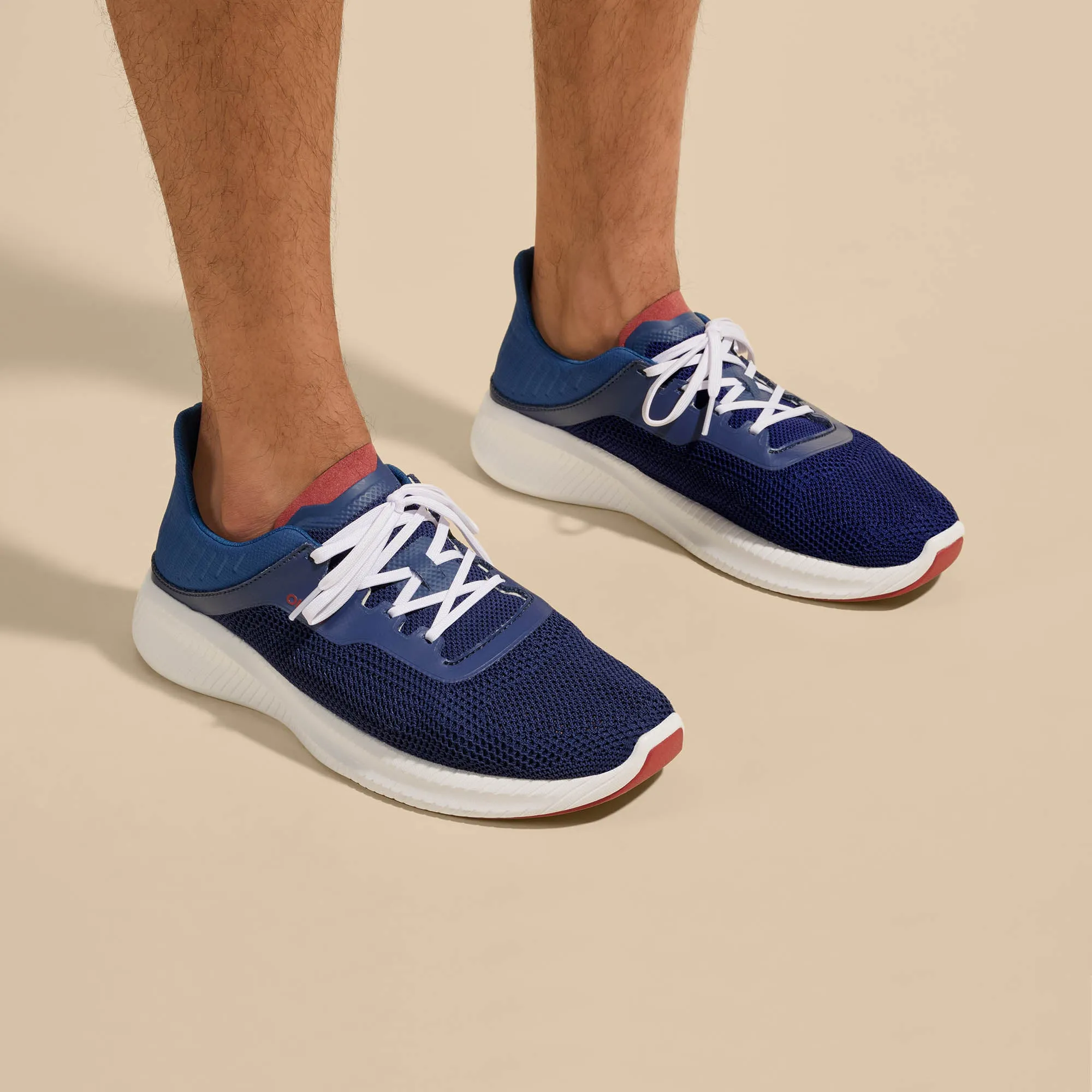 Island Hopper - Deep Blue Multi Directional Tread Pattern