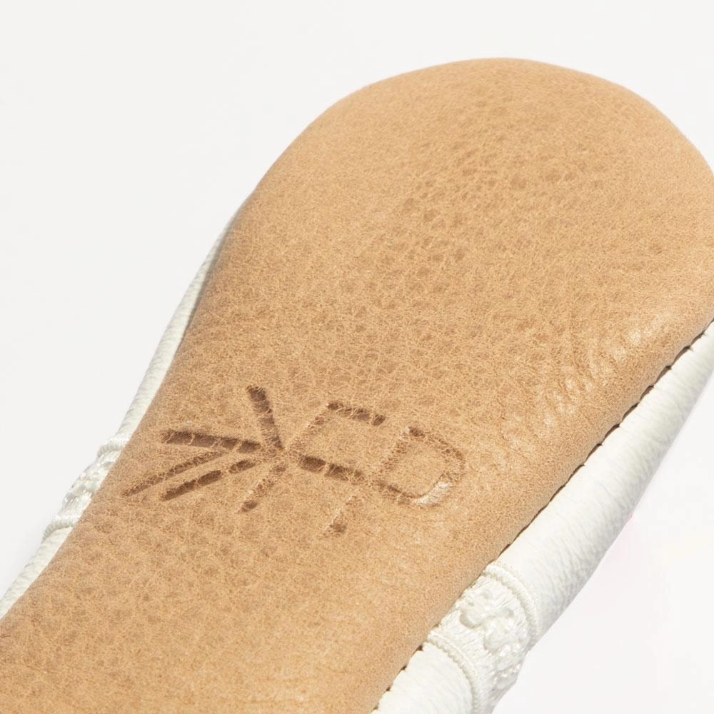 Baby fashion Ivory Lace Ballet Slipper Baby Shoe