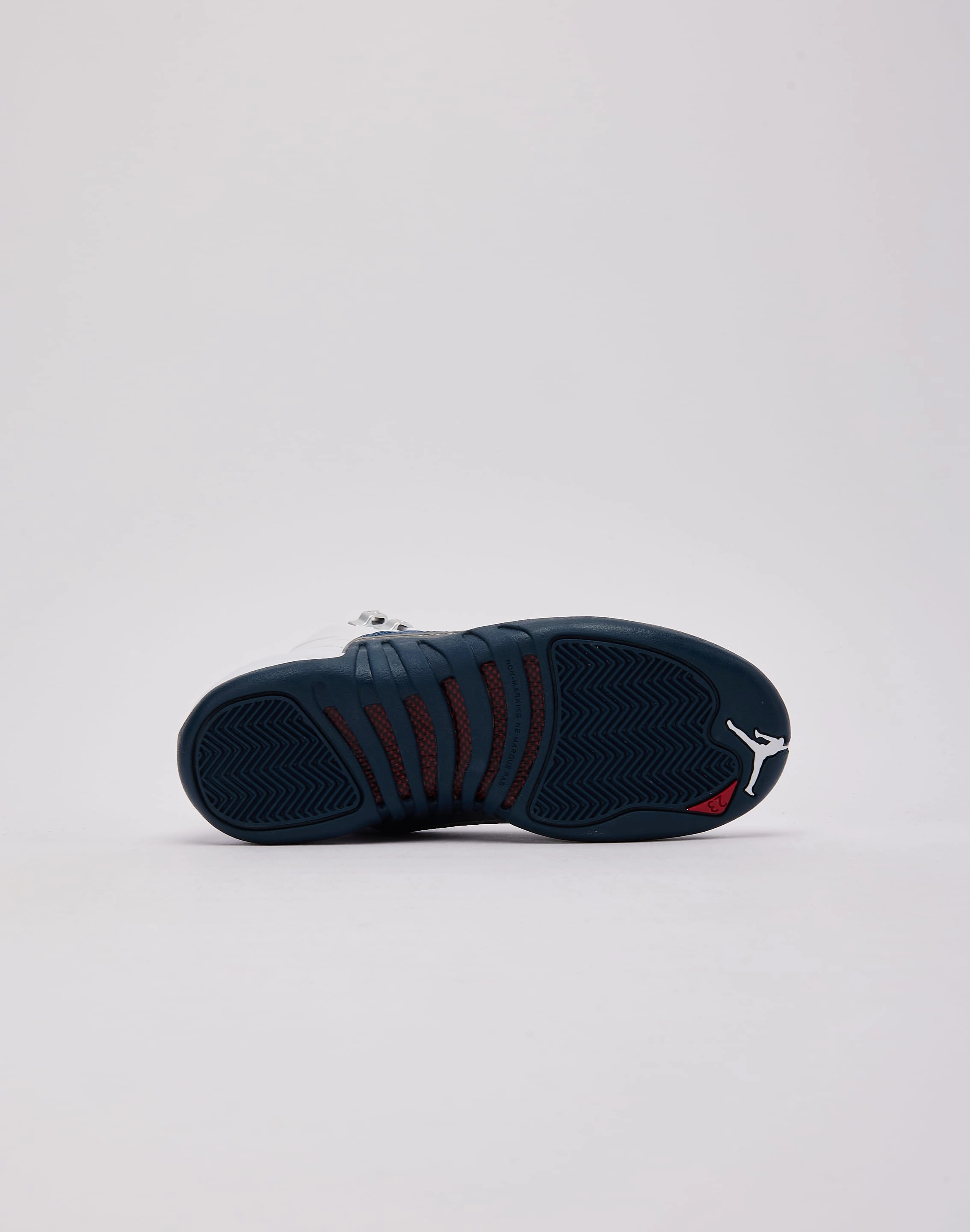 ShockAbsorption AirflowChannel Jordan Air Jordan 12 Retro 'French Blue and White' Grade-School