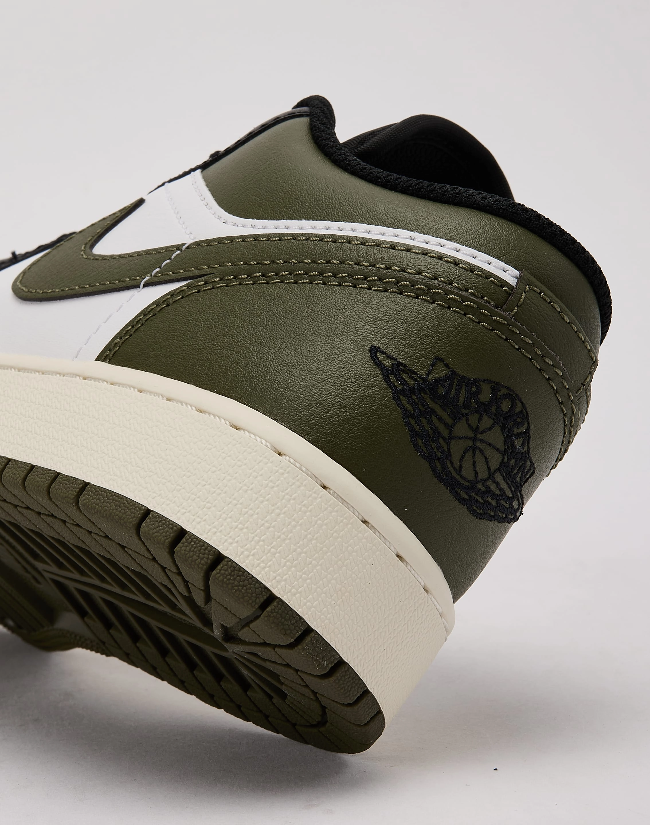 Smooth Surface Jordan Air Jordan 1 Low Grade-School