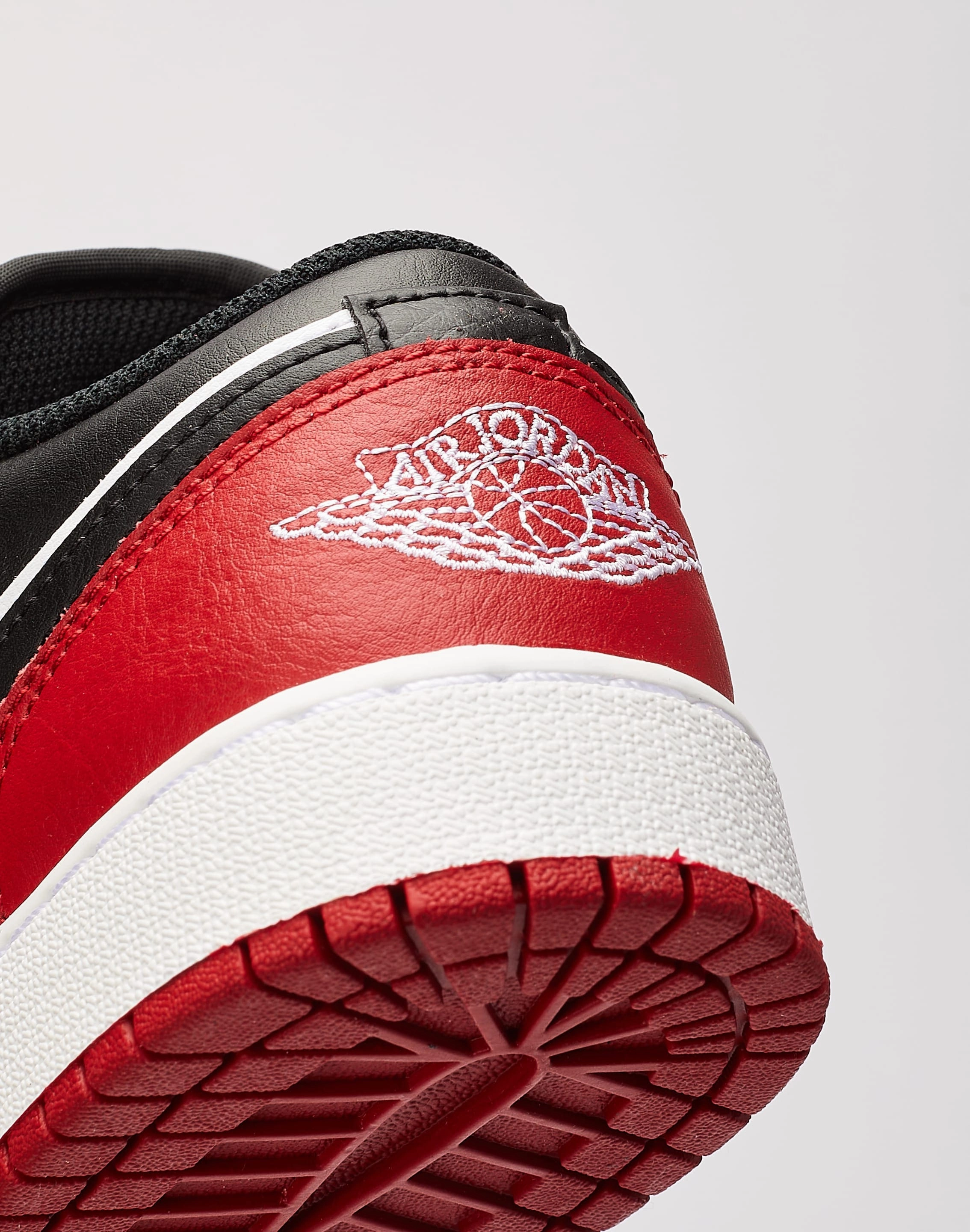 Jordan Air Jordan 1 Low Grade-School Kids' dress shoes