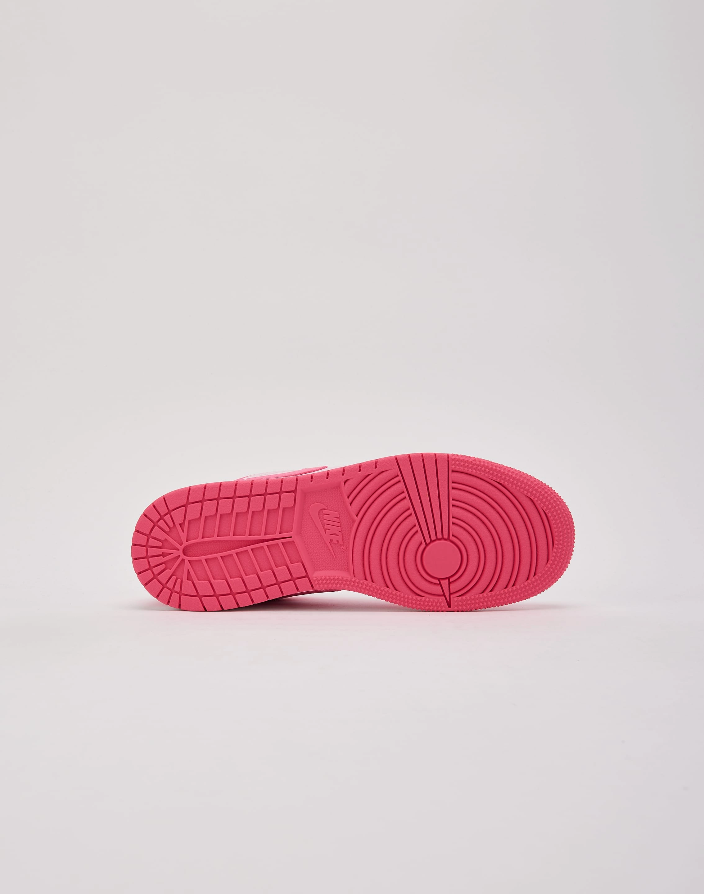 Stretchable Upper ventilation channels Jordan Air Jordan 1 Low Grade-School