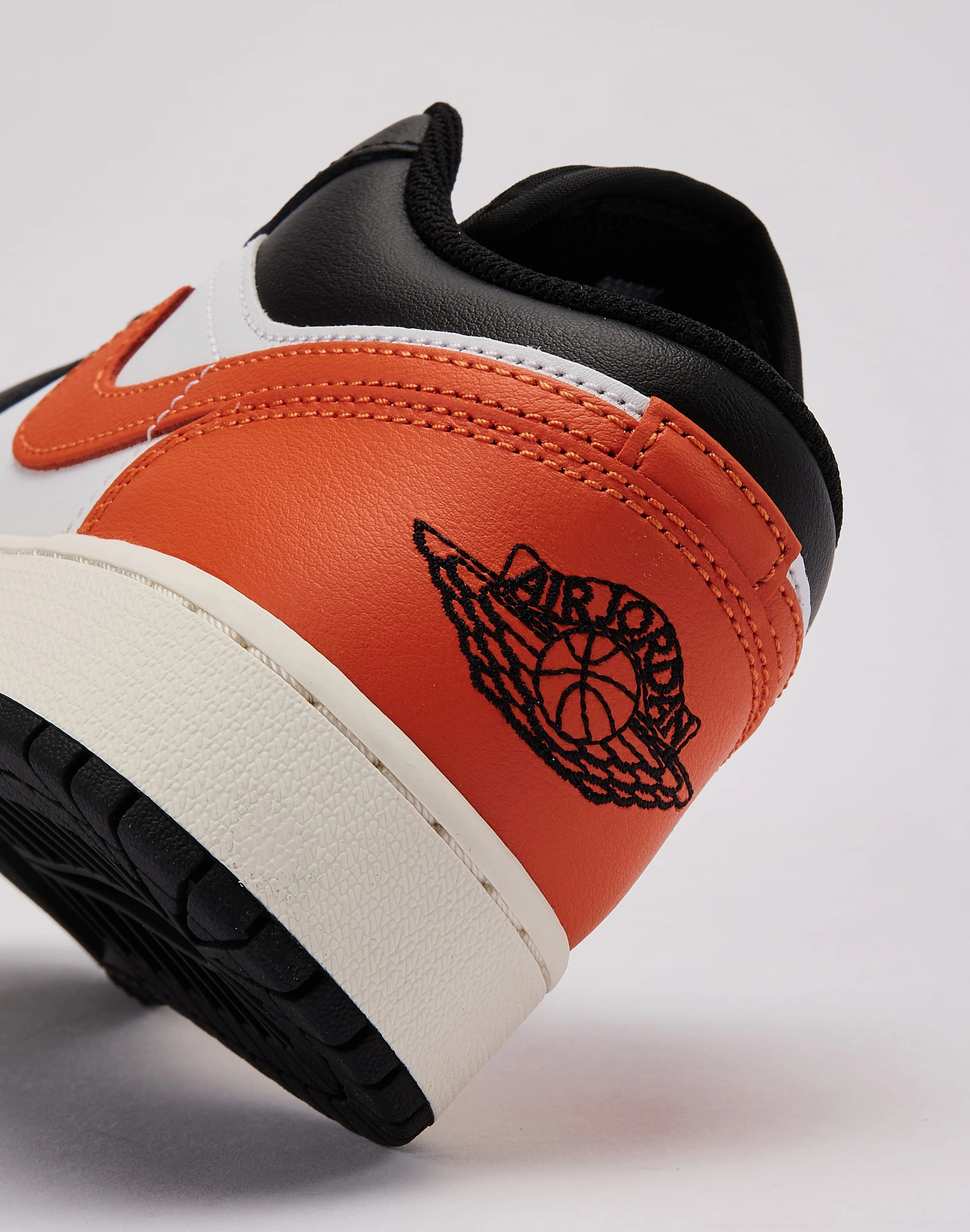 Jordan Air Jordan 1 Low Grade-School Preschoolers' fashion Non slip grip