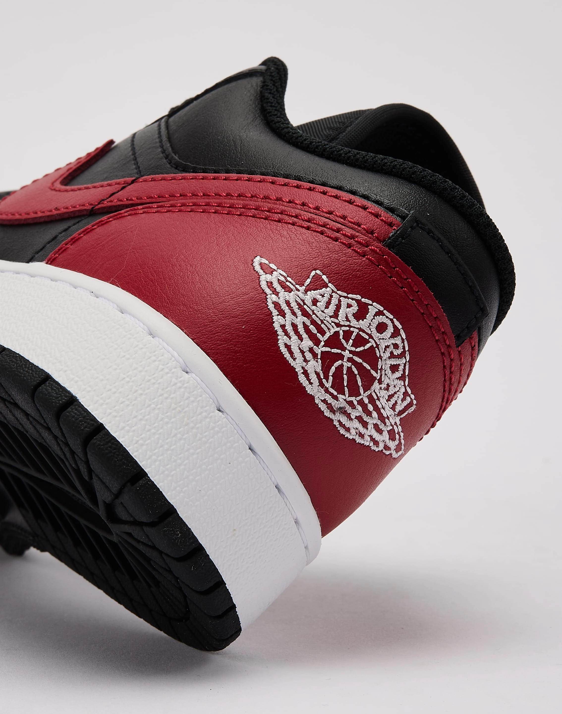 Jordan Air Jordan 1 Low Grade-School Multi Density Cushioning