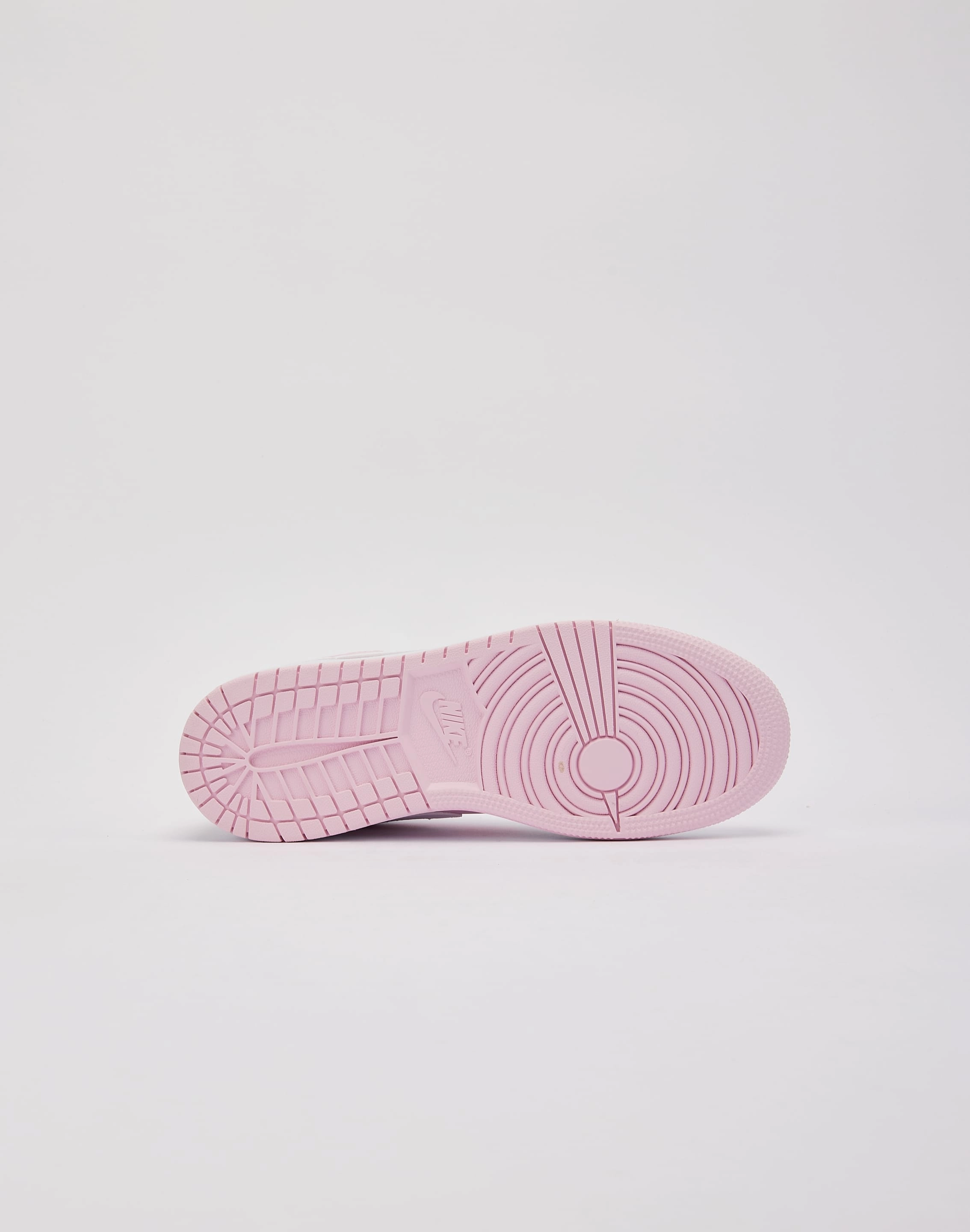 Stretchable Collar Jordan Air Jordan 1 Low Grade-School