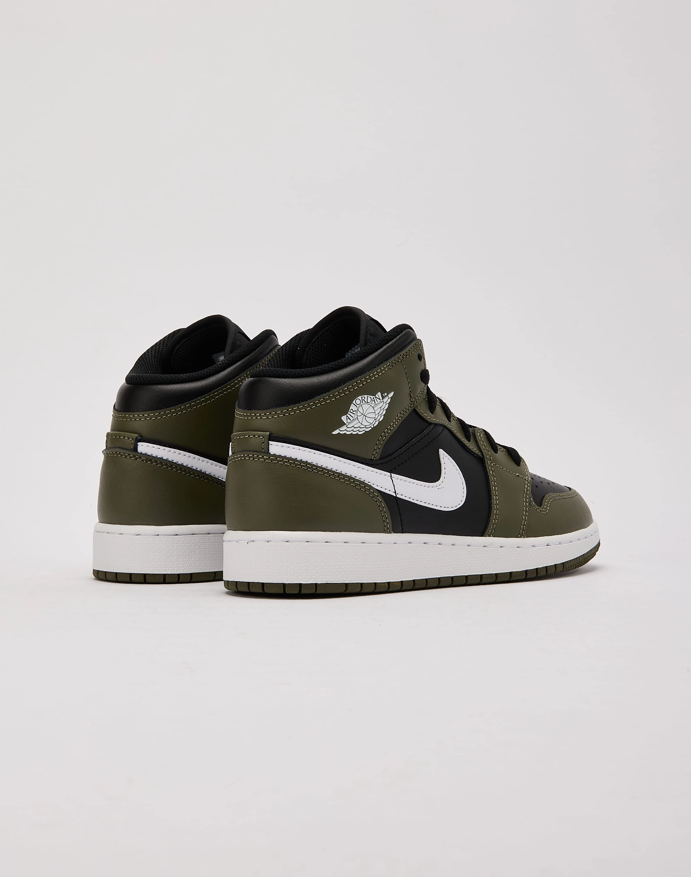 Anti Static Construction Jordan Air Jordan 1 Mid Grade-School