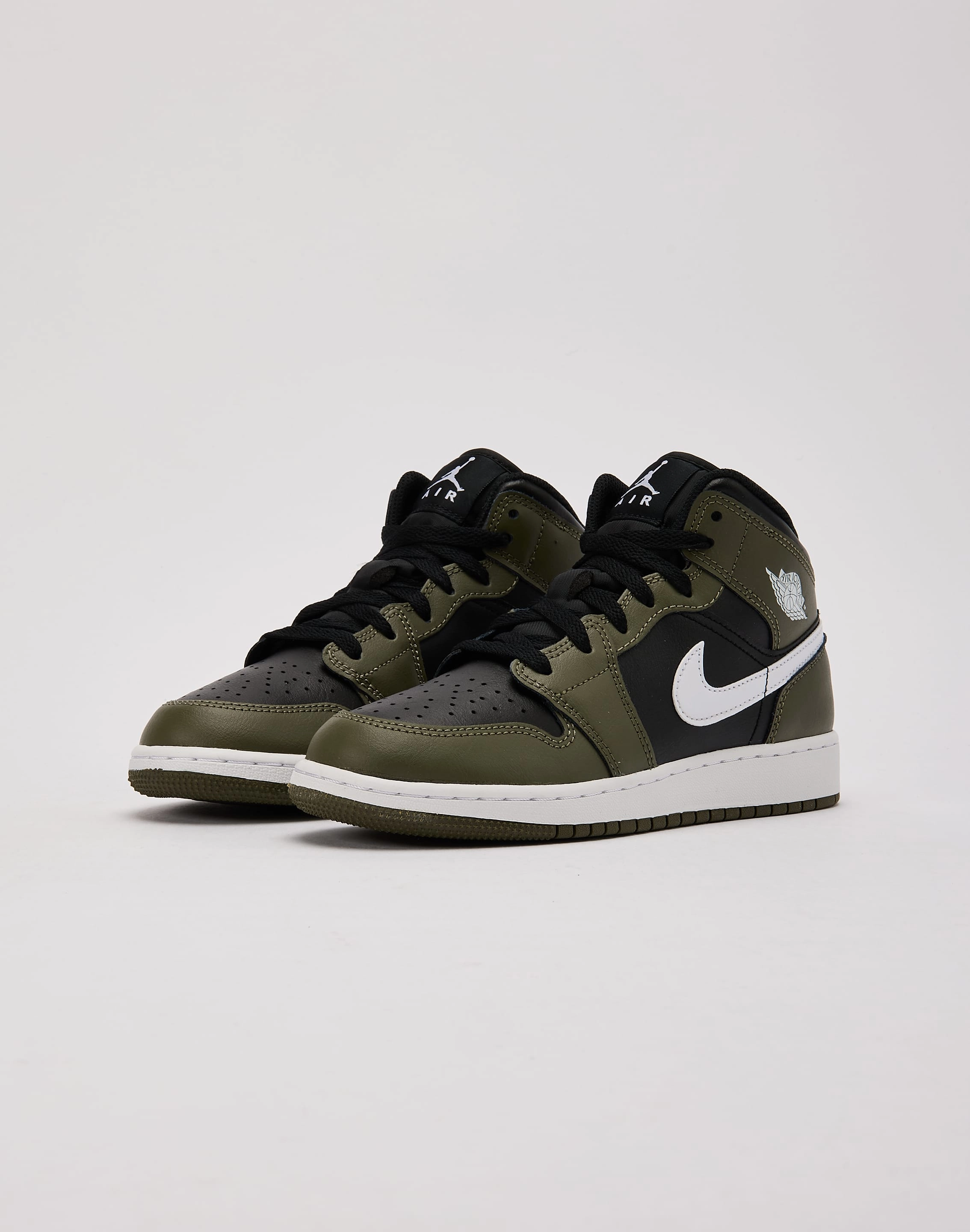 Jordan Air Jordan 1 Mid Grade-School Non slip grip