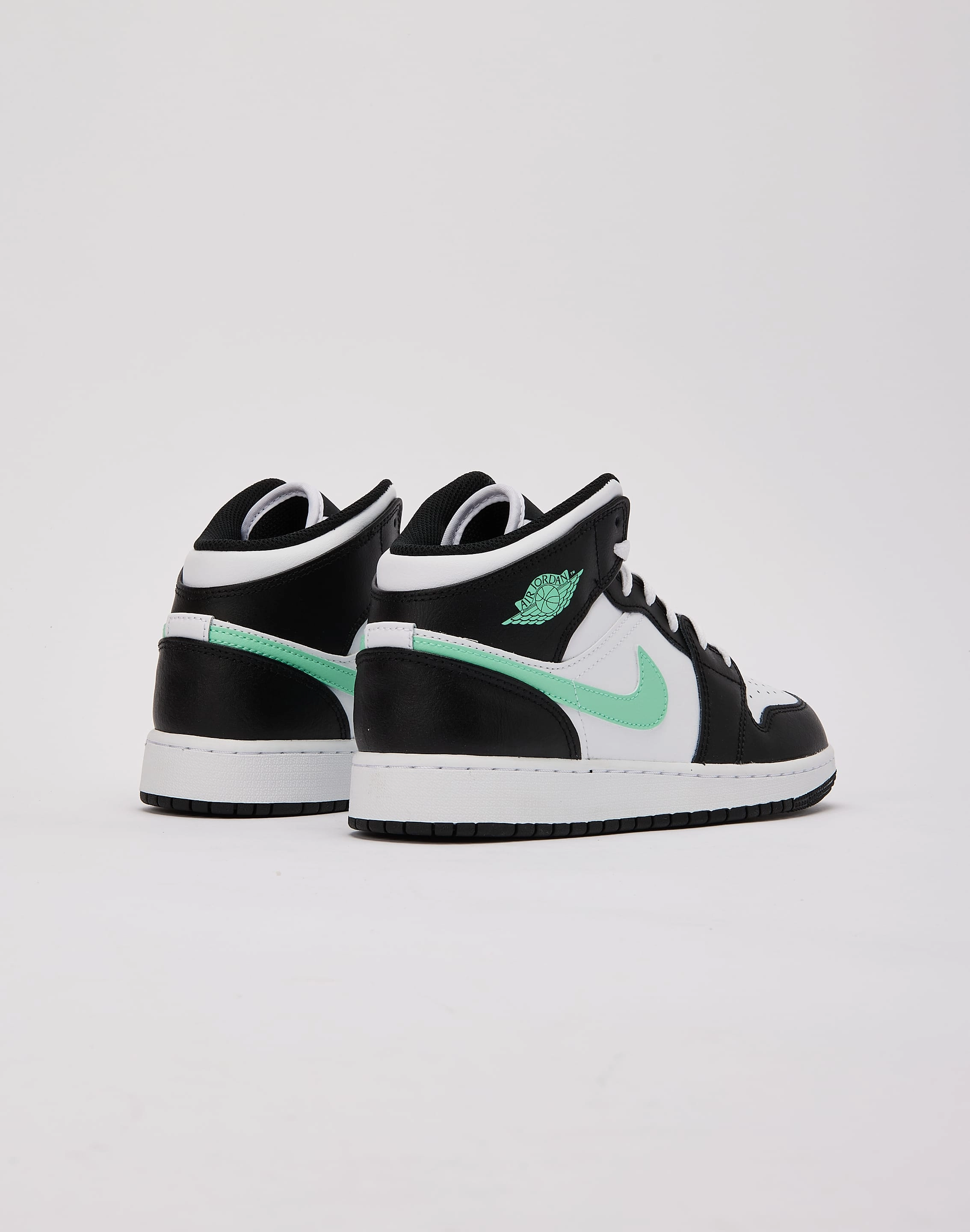 Jordan Air Jordan 1 Mid Grade-School breathable insole Arch Cushion
