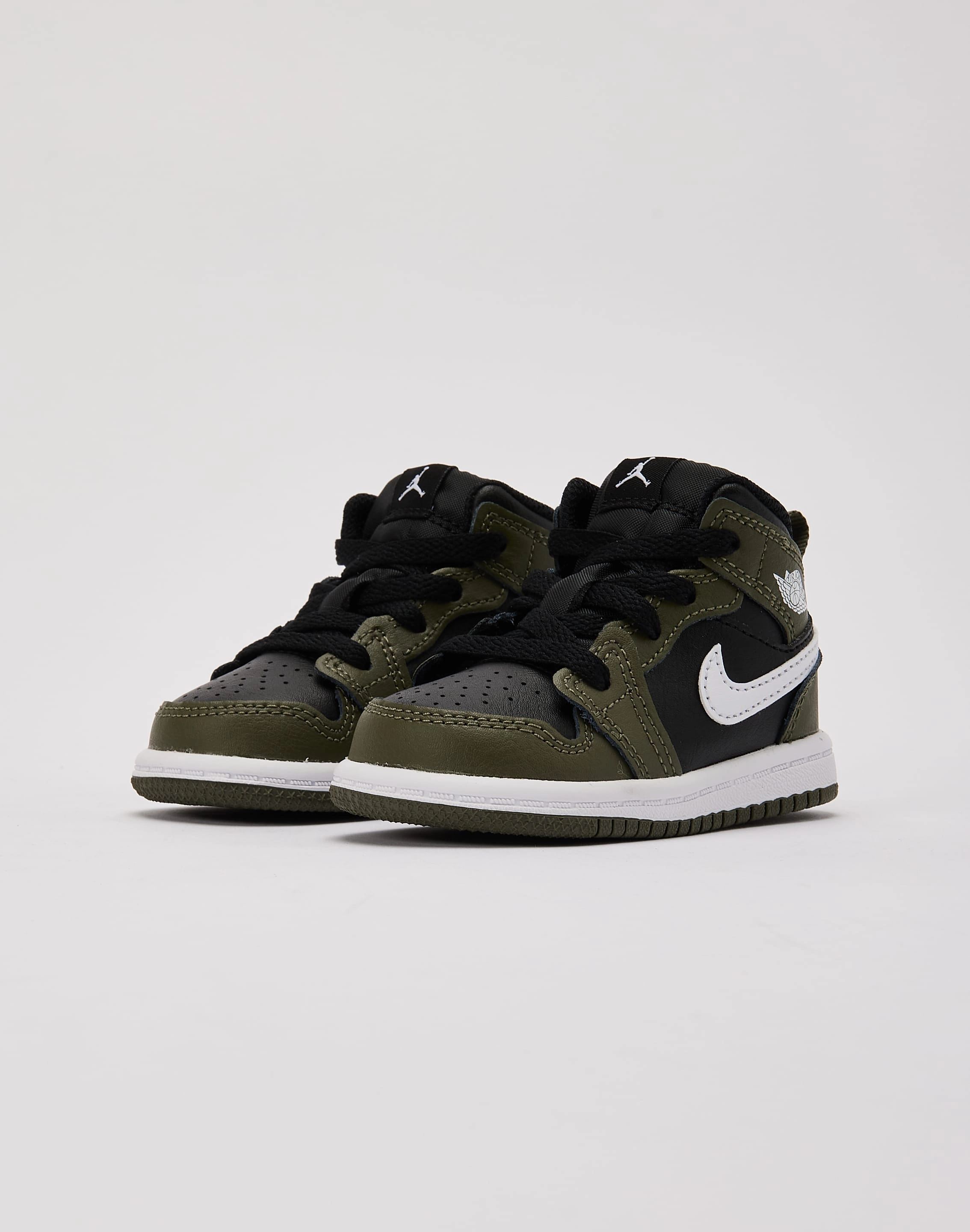 Comfortable kids' clothing Jordan Air Jordan 1 Mid Infant