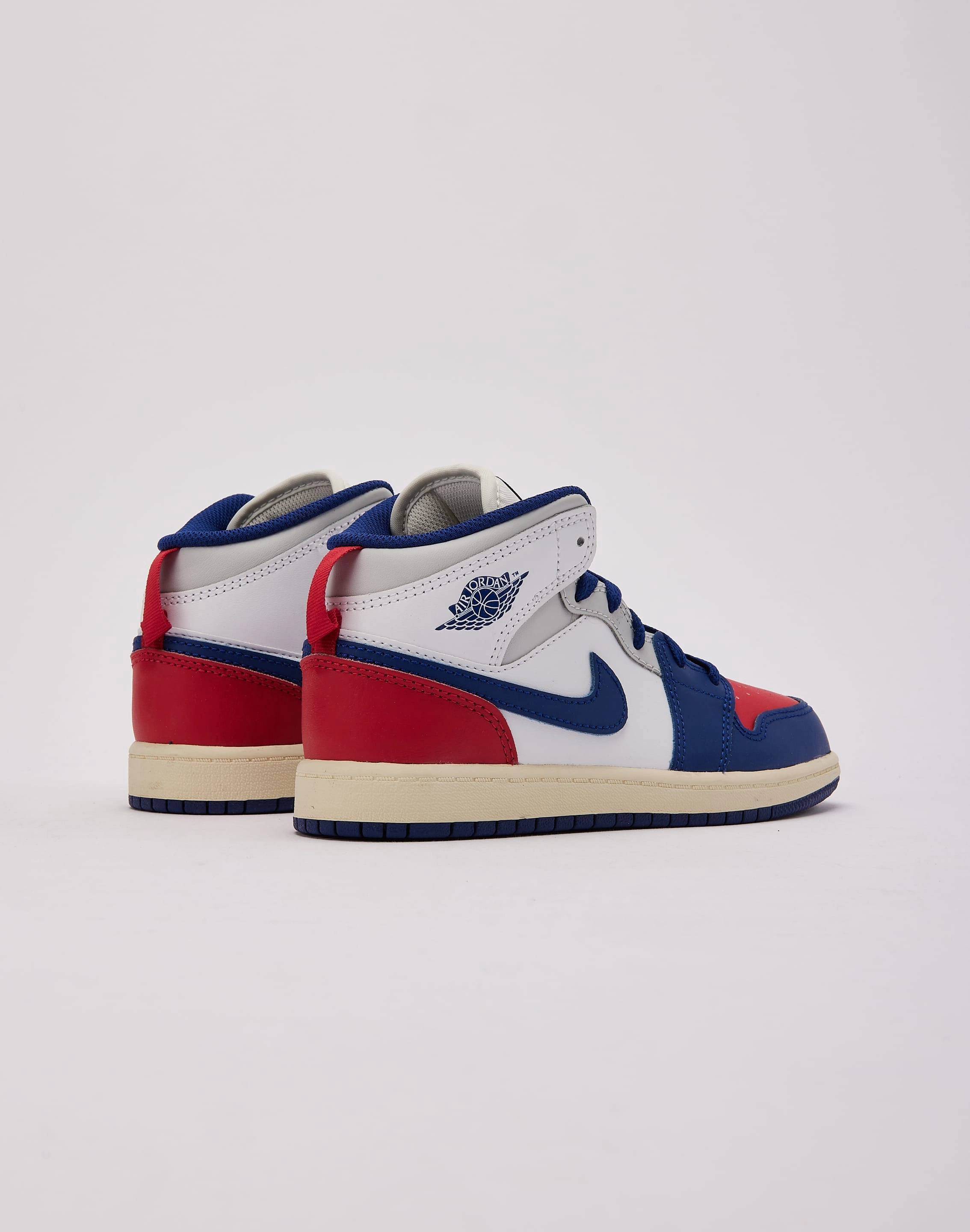 Jordan Air Jordan 1 Mid Pre-School Sporty kids' attire