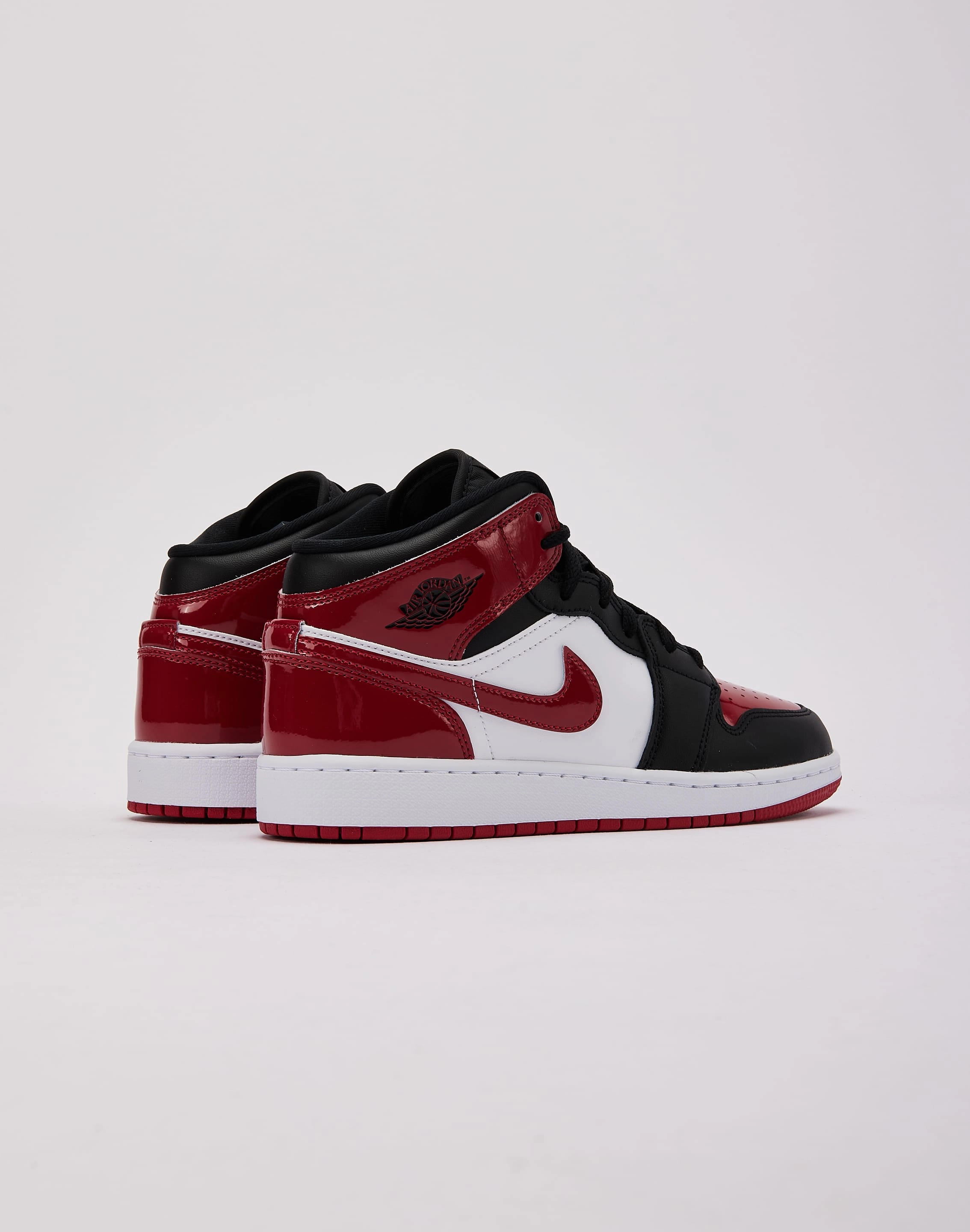 Stretchable Jordan Air Jordan 1 Mid SE Grade-School
