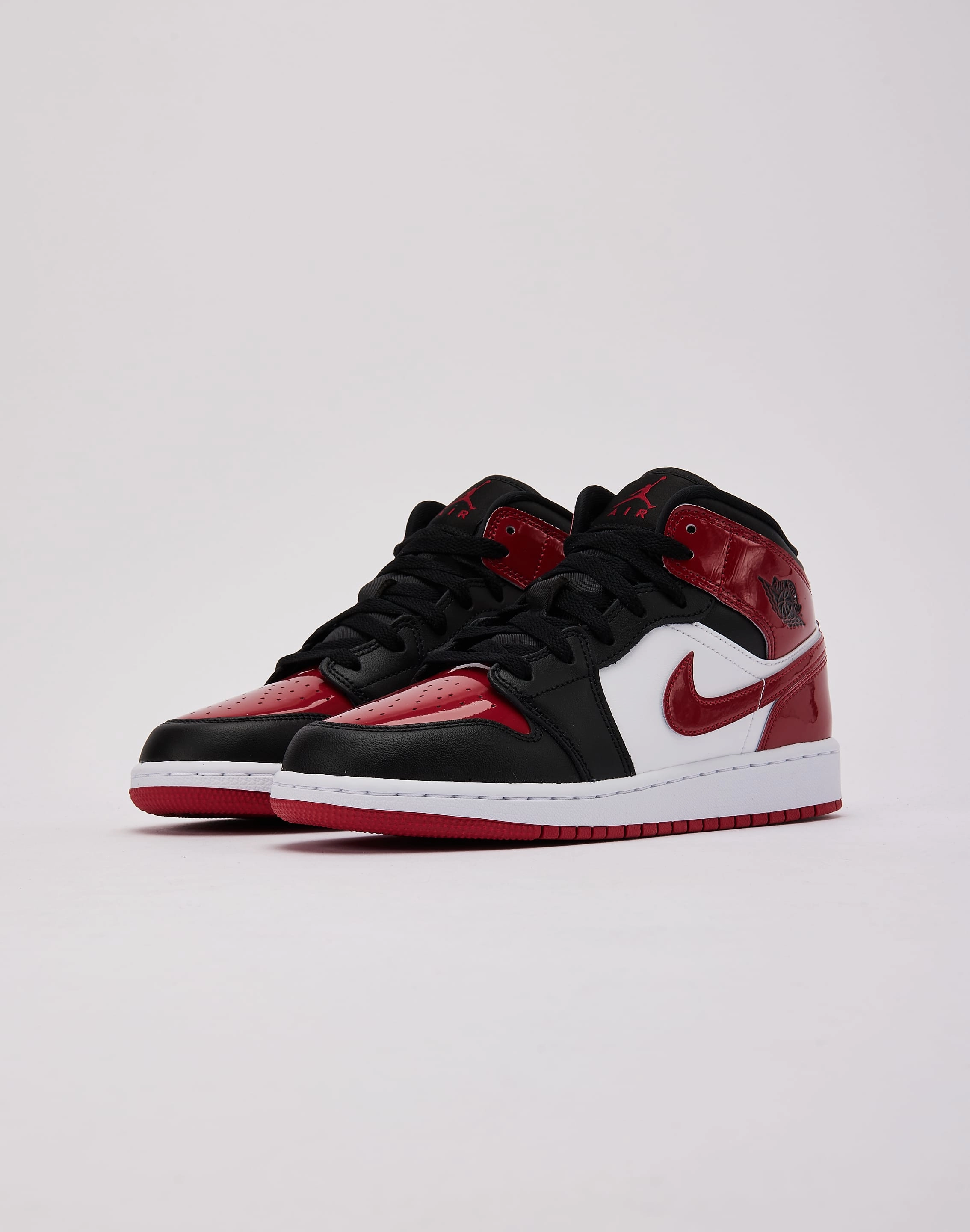 Jordan Air Jordan 1 Mid SE Grade-School AntimicrobialTreatment Thermoregulating Lining