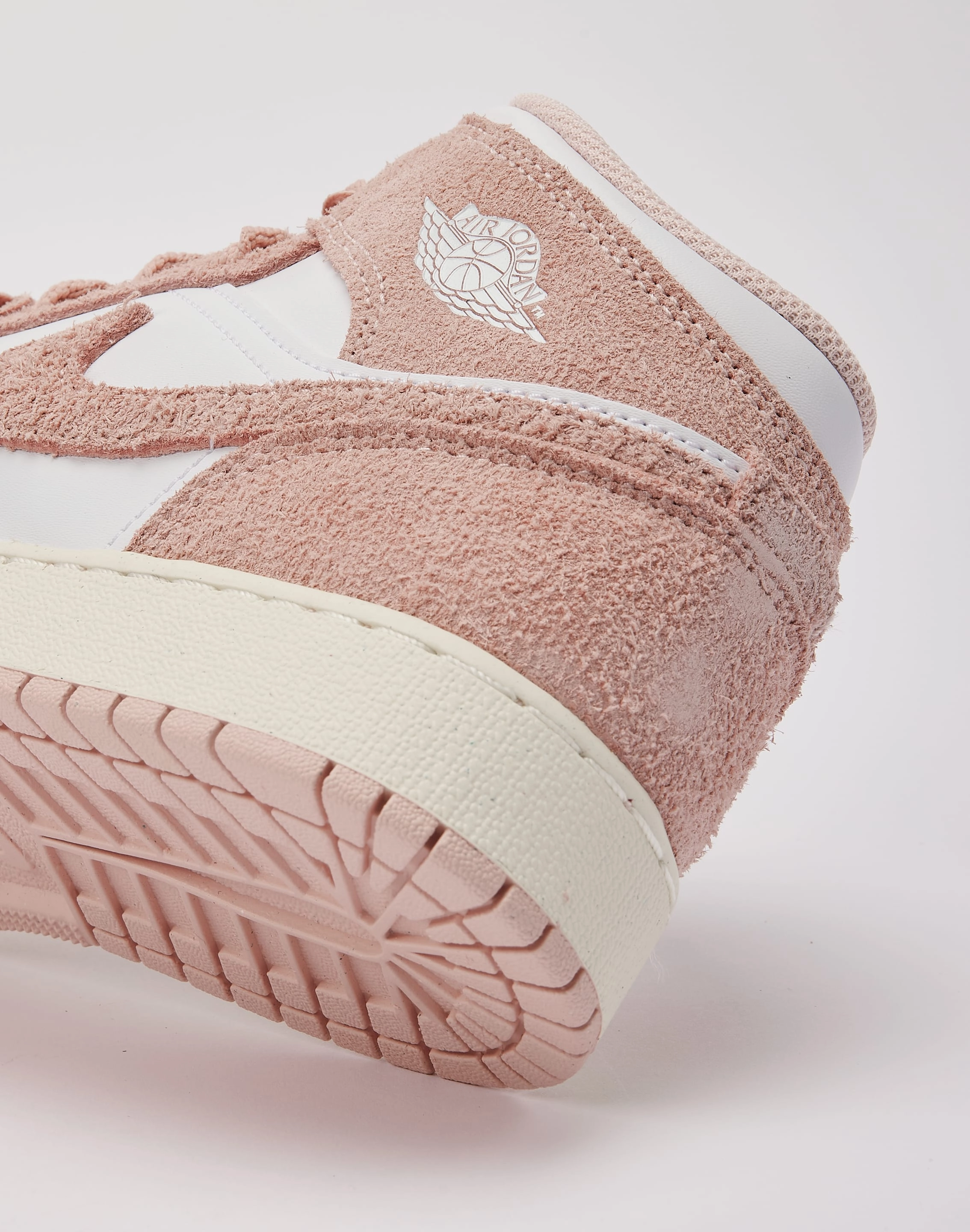 Jordan Air Jordan 1 Mid SE Grade-School Kids' formal shoes