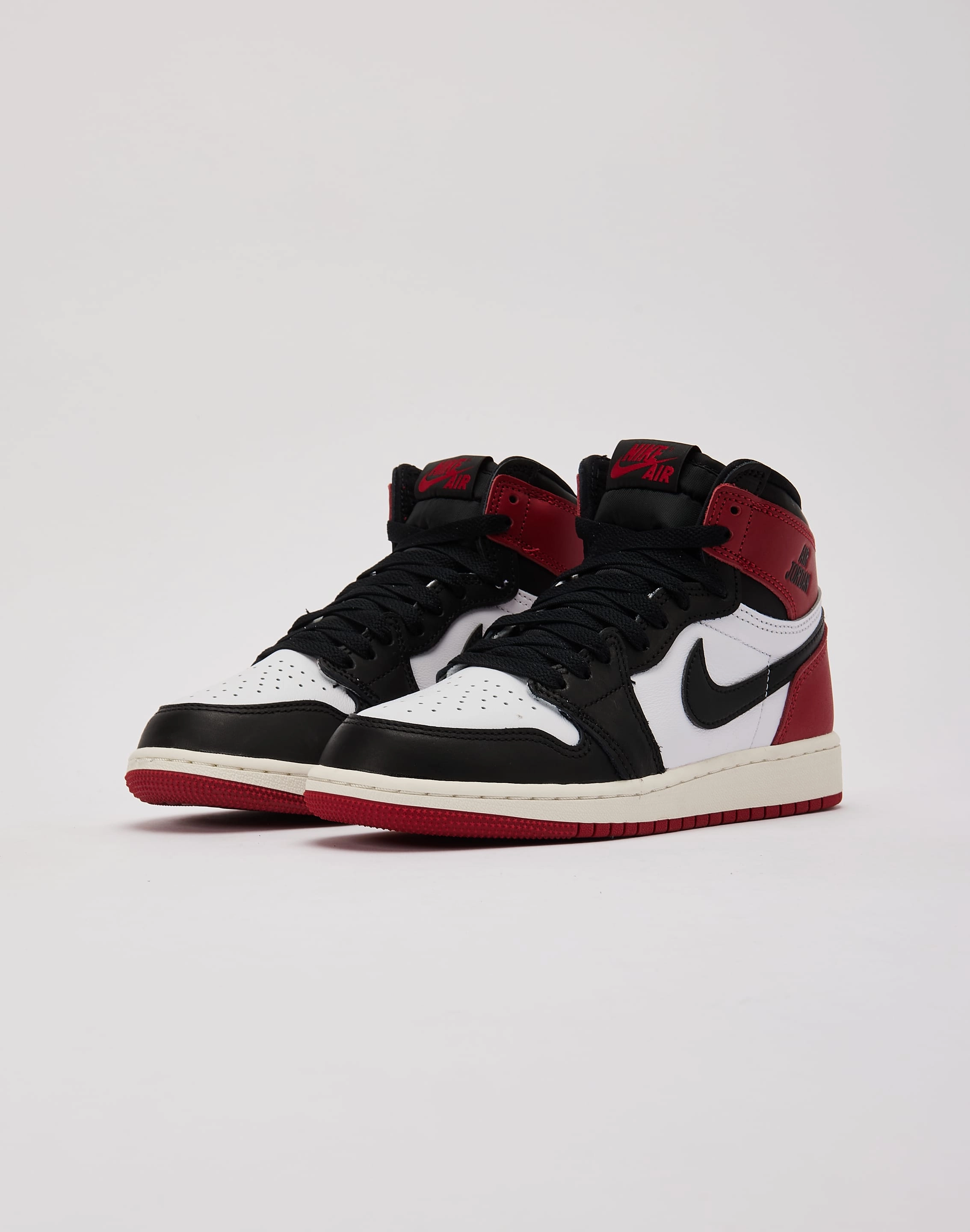 Preschoolers' fashion Jordan Air Jordan 1 Retro High OG 'Black Toe Reimagined' Grade-School