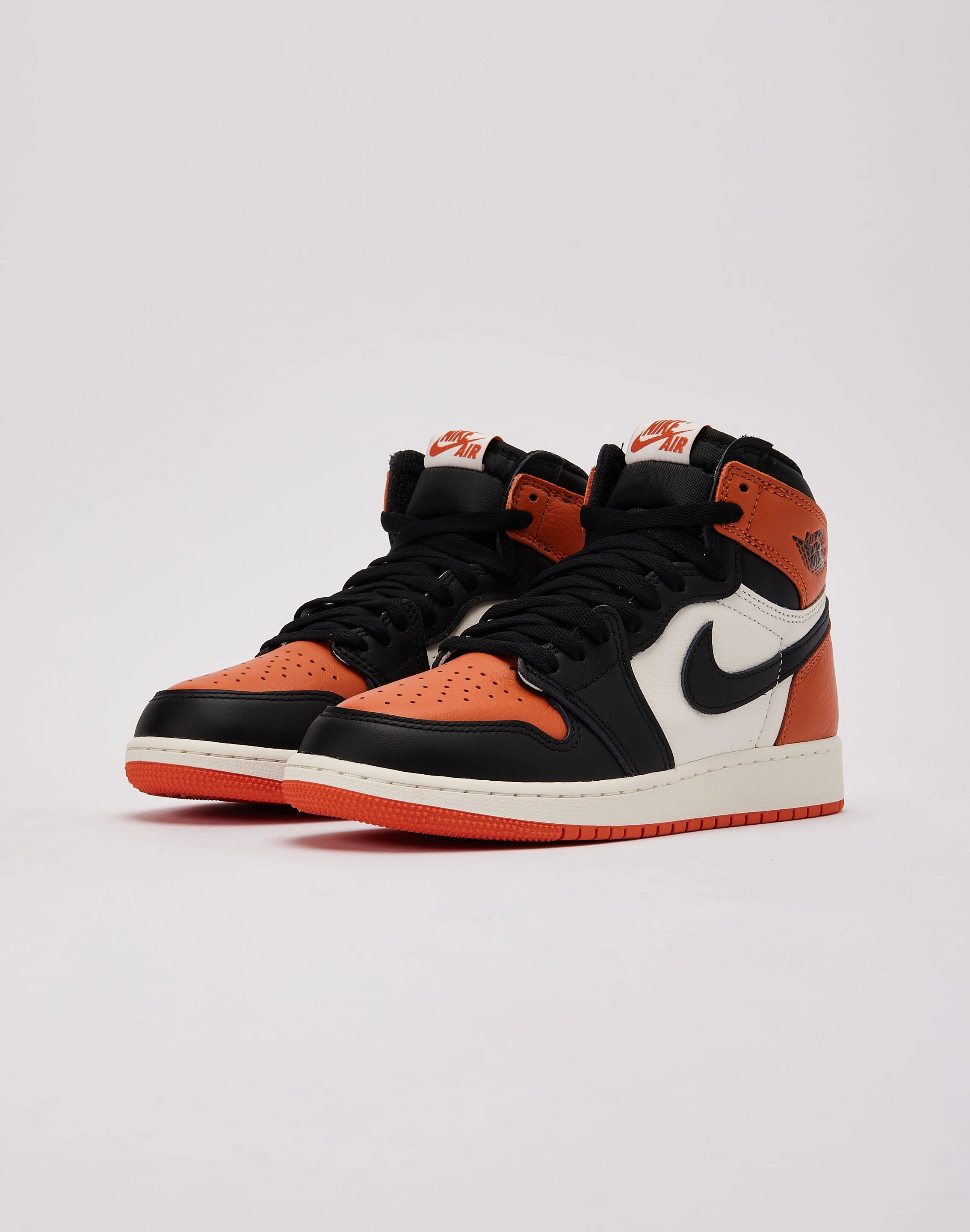 Jordan Air Jordan 1 Retro High OG 'Shattered Backboard' Grade-School Thermoregulating Lining ShockAbsorption
