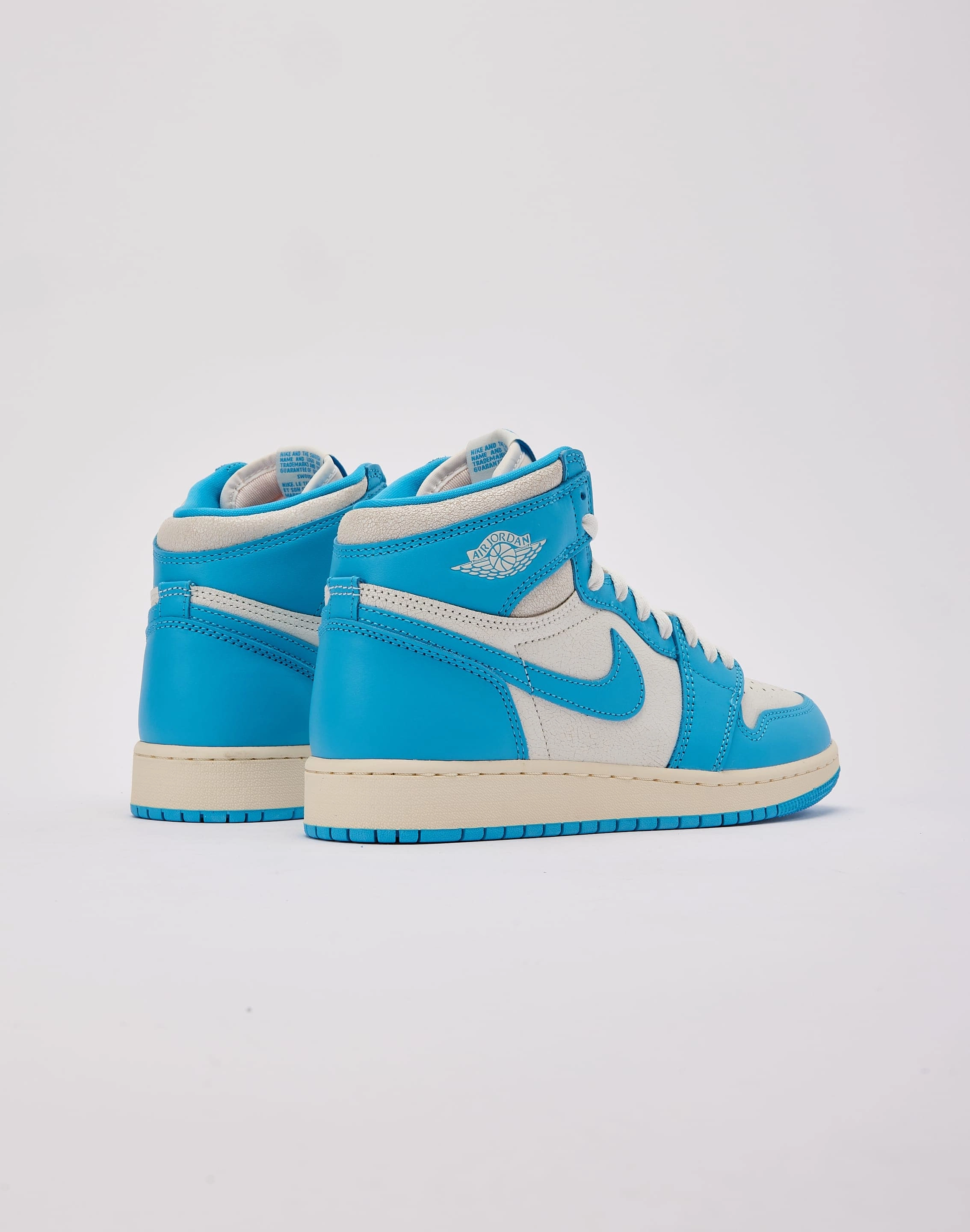 Semi - formal kids' shoes Jordan Air Jordan 1 Retro High OG 'UNC Reimagined' Grade-School