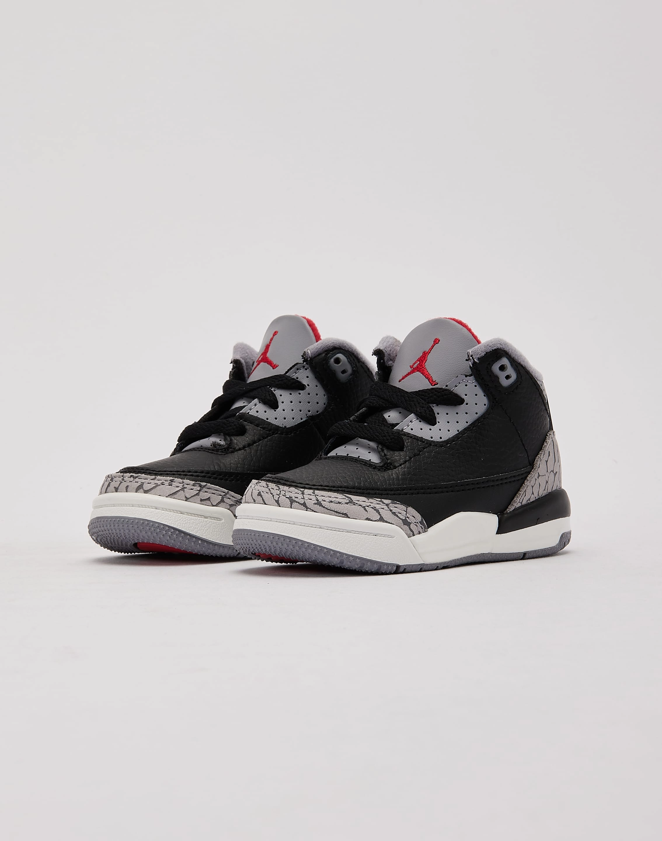AntimicrobialTreatment Moisture wicking Jordan Air Jordan 3 Retro 'Black Cement' Toddler