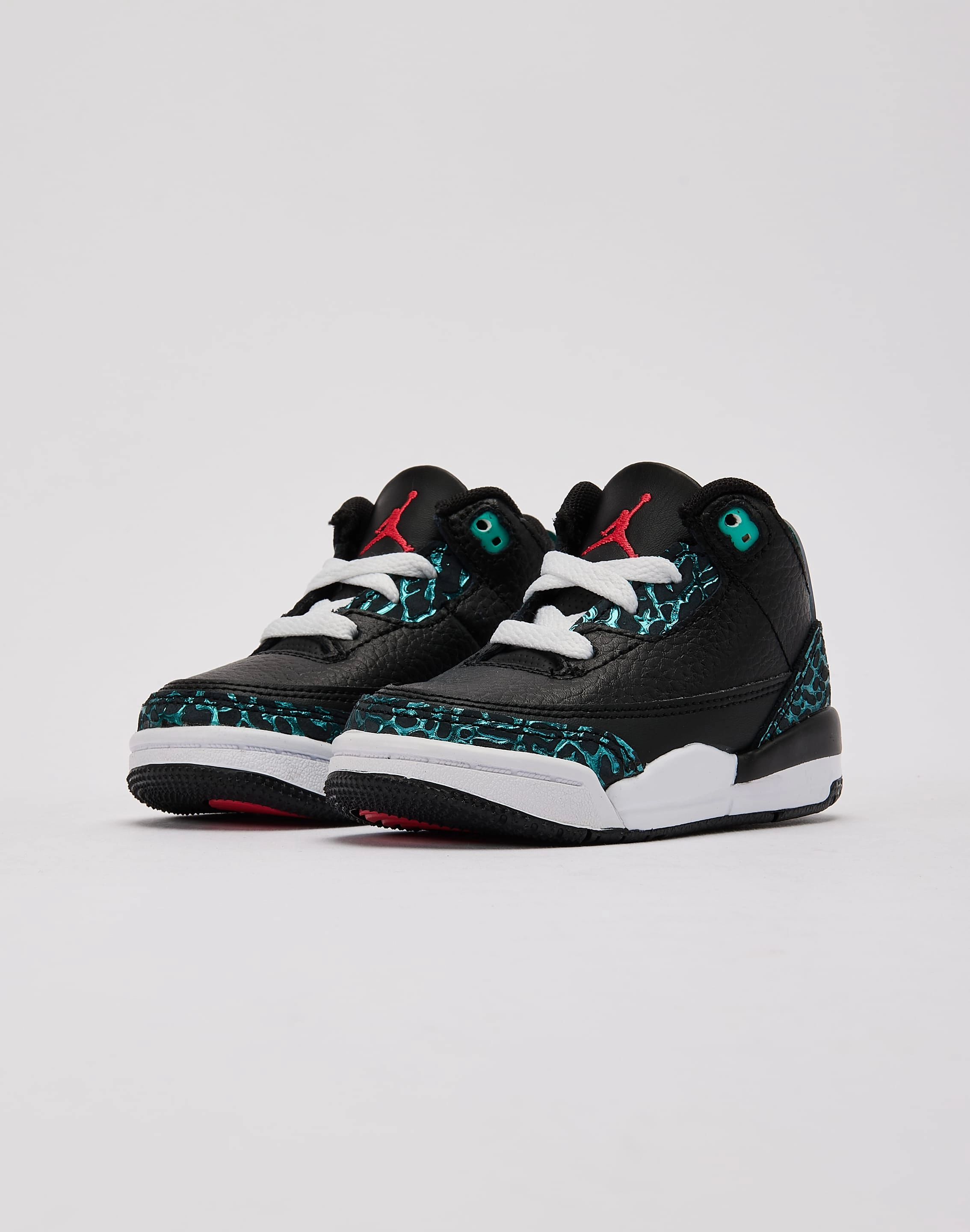 Jordan Air Jordan 3 Retro SE 'Black and Hyper Jade' Toddler Girls' clothing