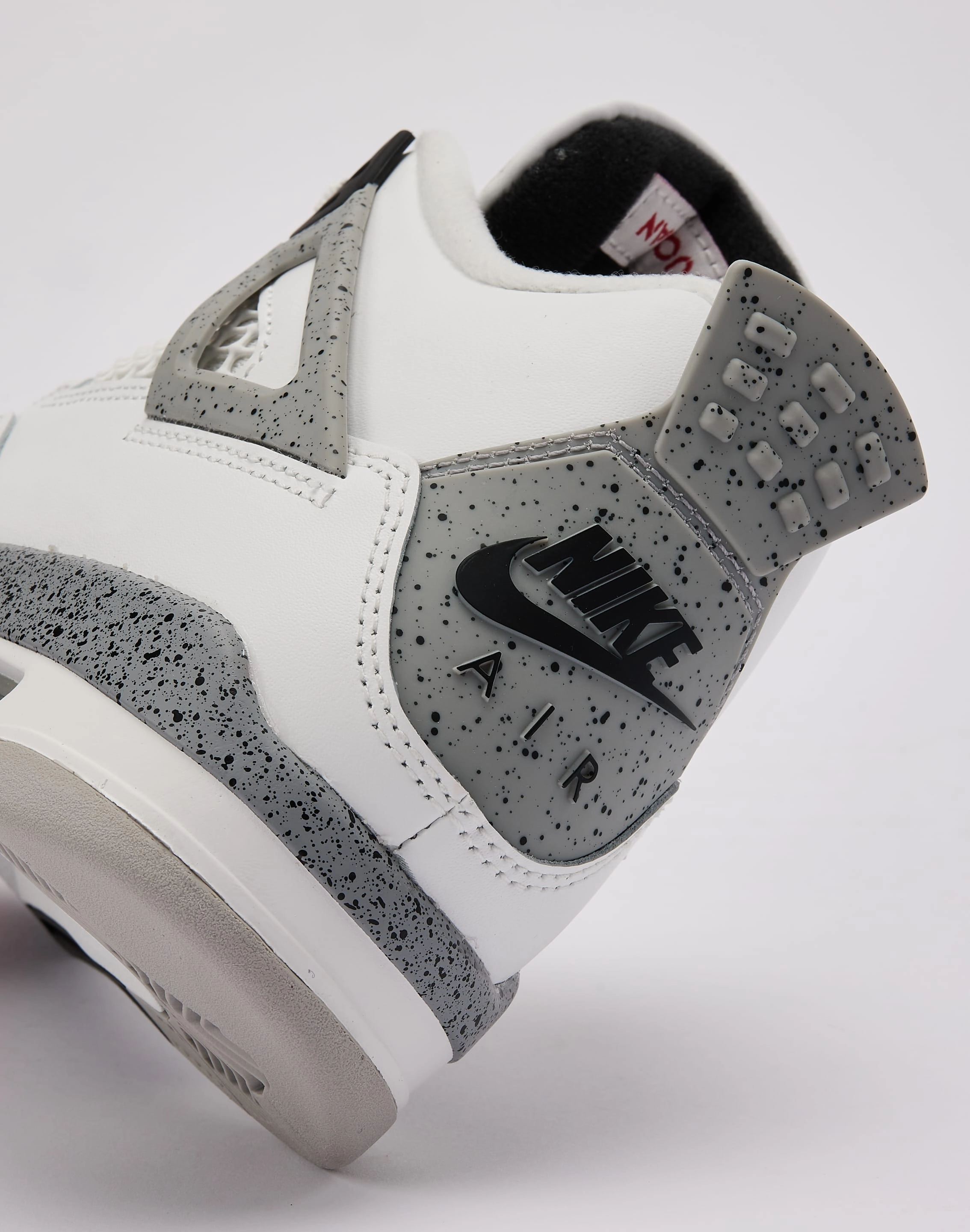 Stretchable Collar Soft Interior Jordan Air Jordan 4 Retro OG 'White Cement' Grade-School