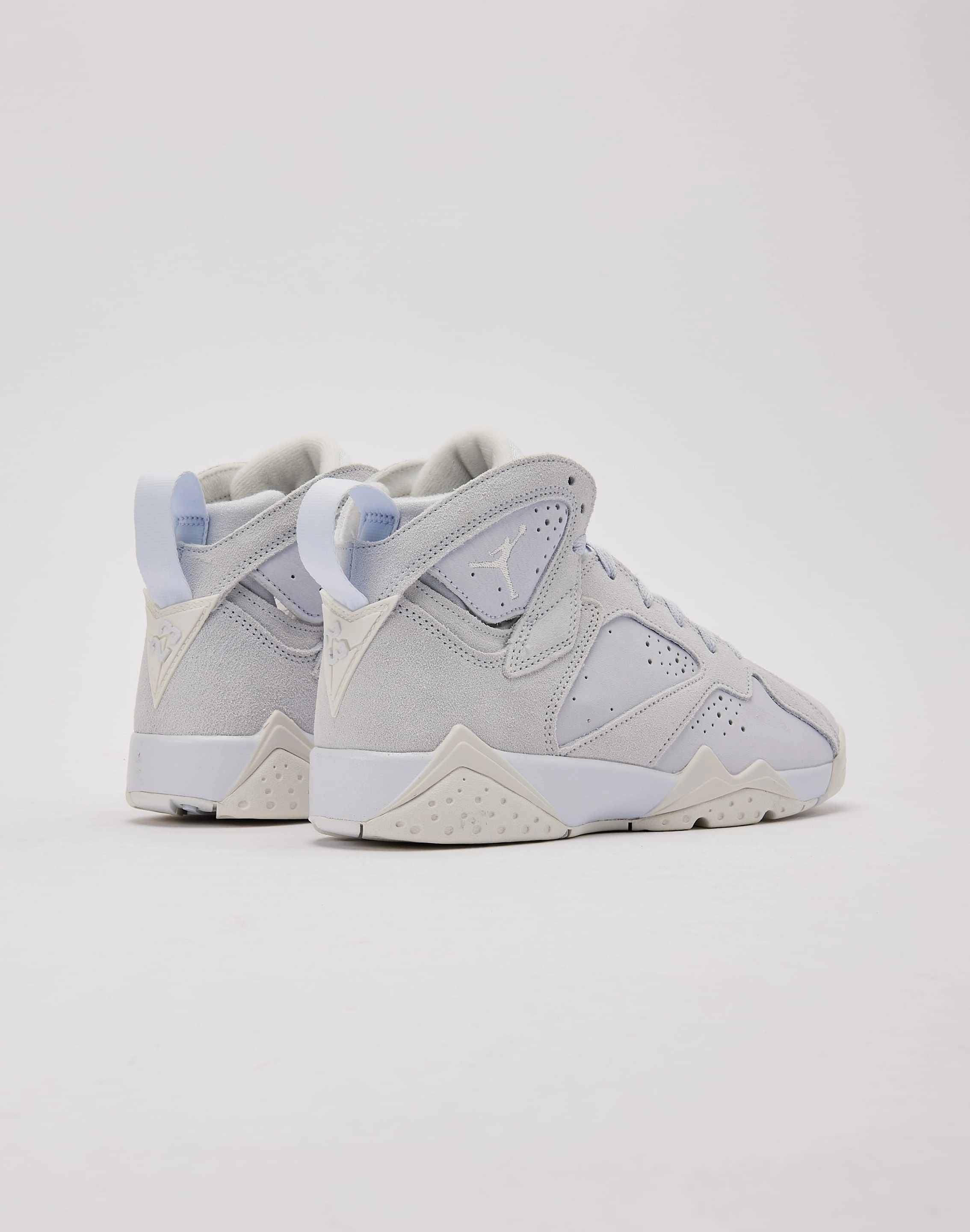 Jordan Air Jordan 7 Retro 'Cobalt Bliss' Grade-School Beach - friendly kids' shoes Kids' indoor shoes