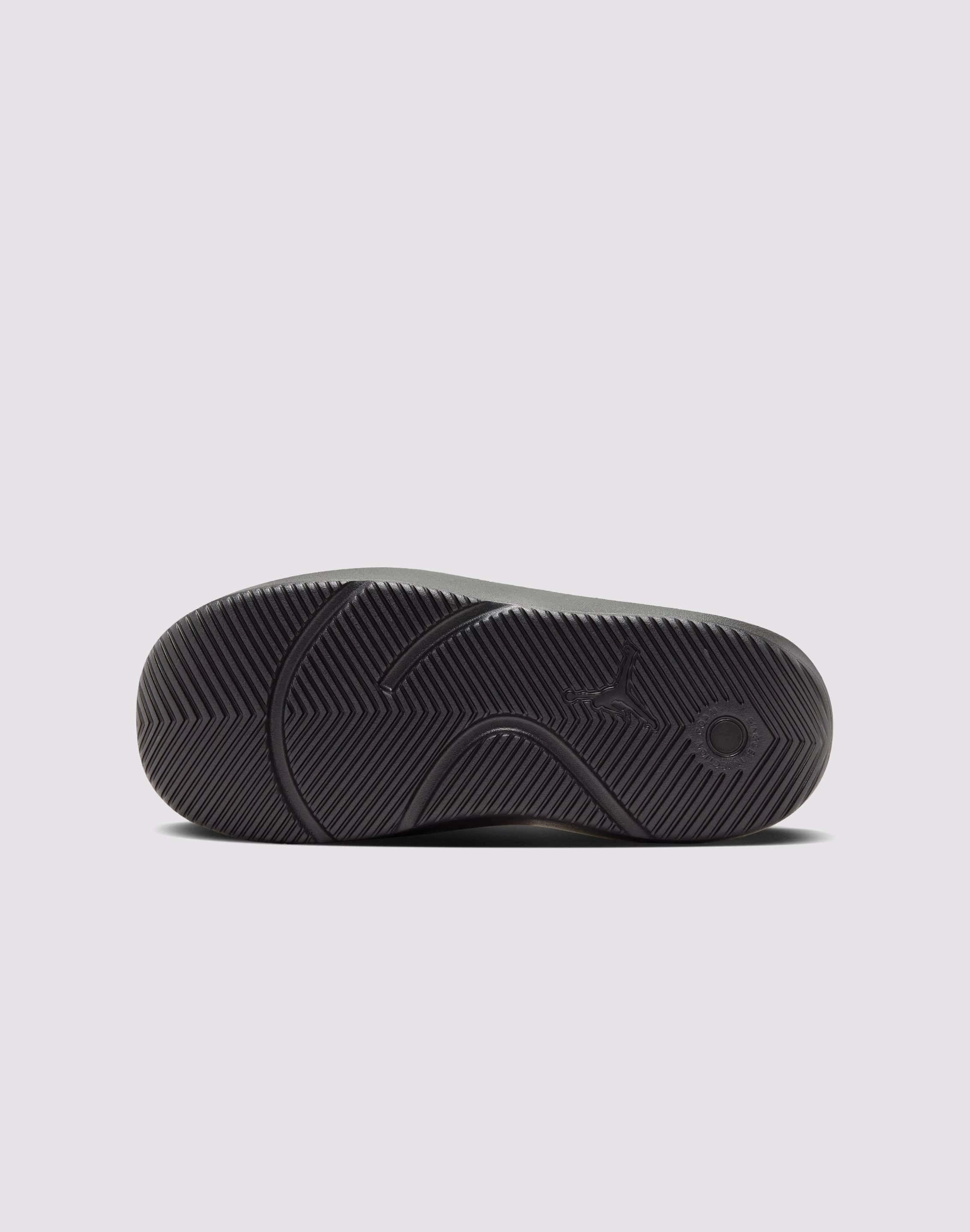 Jordan Franchise "Varsity Red/White/Black" Slide Stylish Cyber Mode