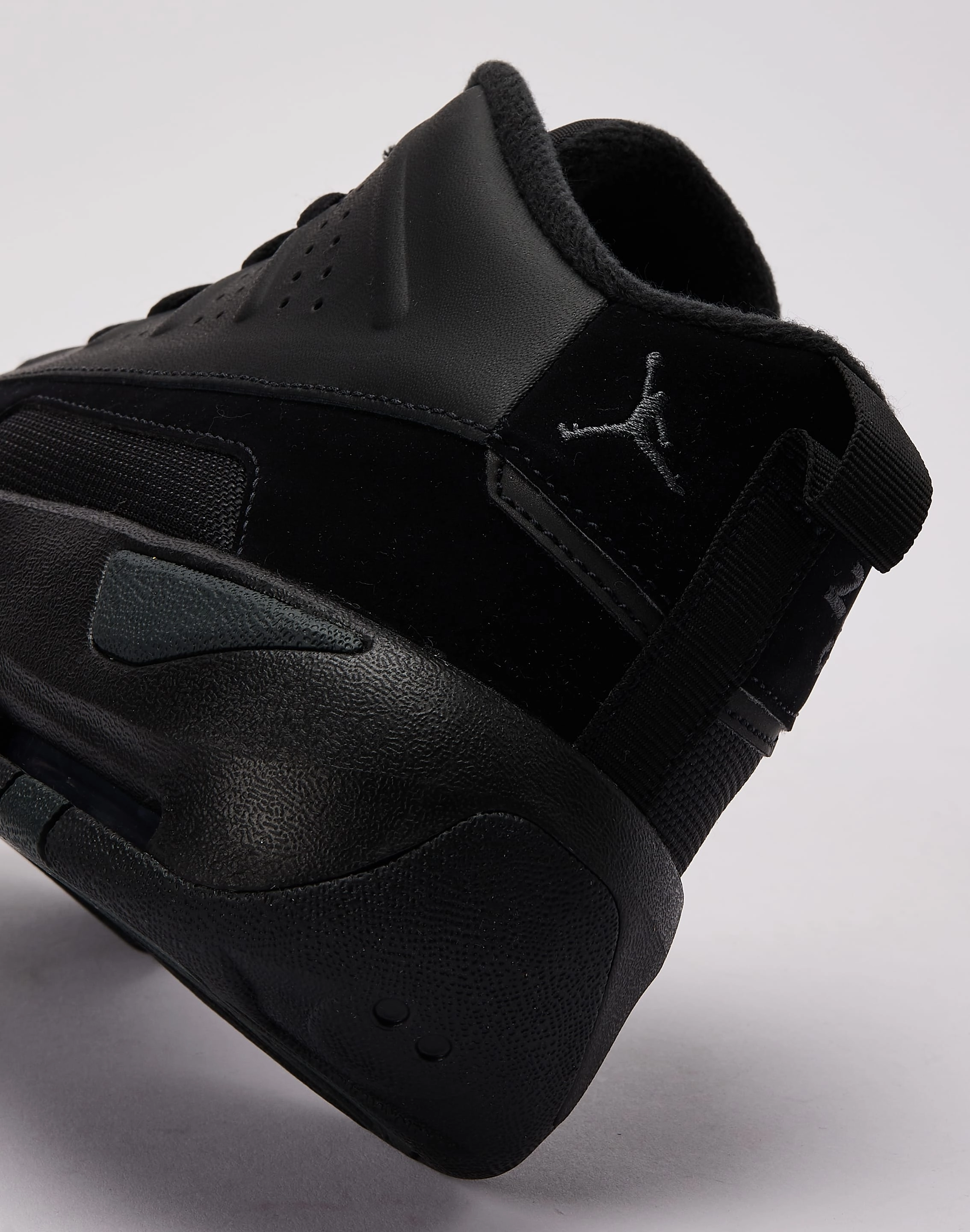 Jordan Max Aura 7 Grade-School natural fiber Unisex kids' shoes