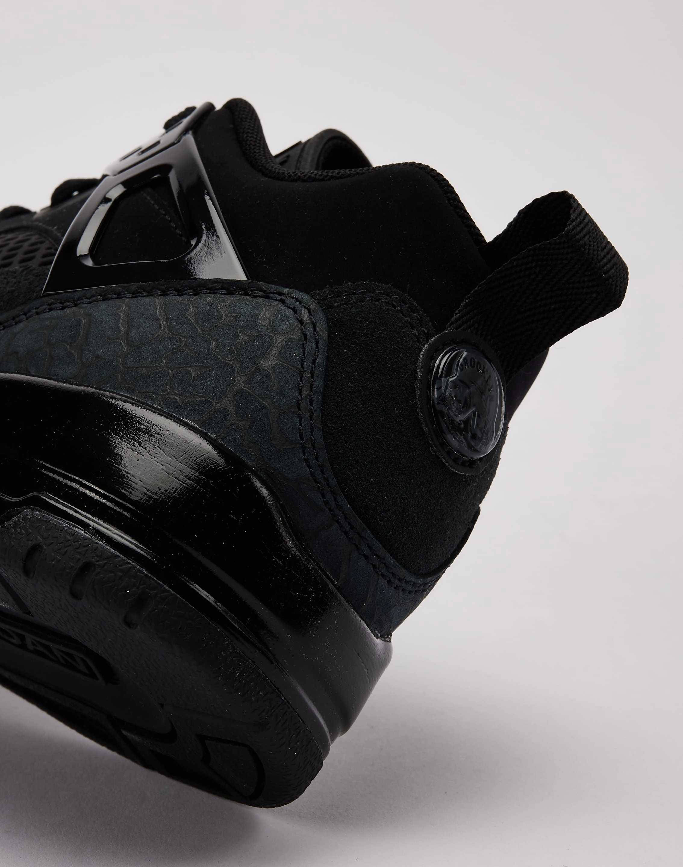 Jordan Spizike Low Grade-School Ergonomic Footbed