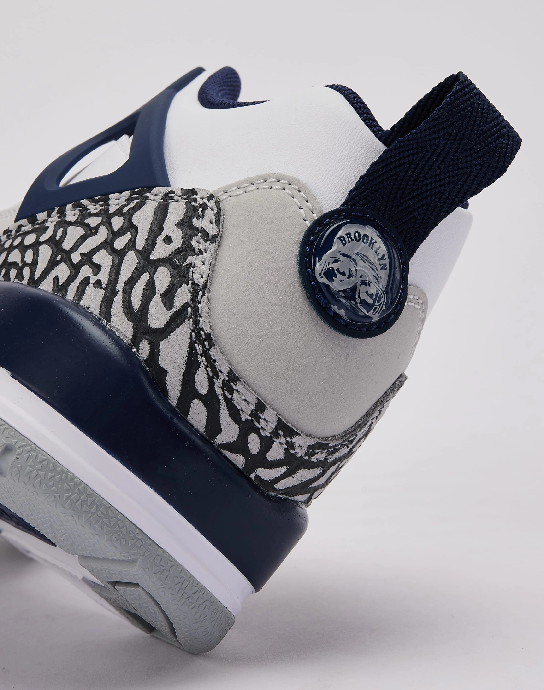 Toddler - sized shoes Formal kids' outfits Jordan  Spizike Low Grade-School