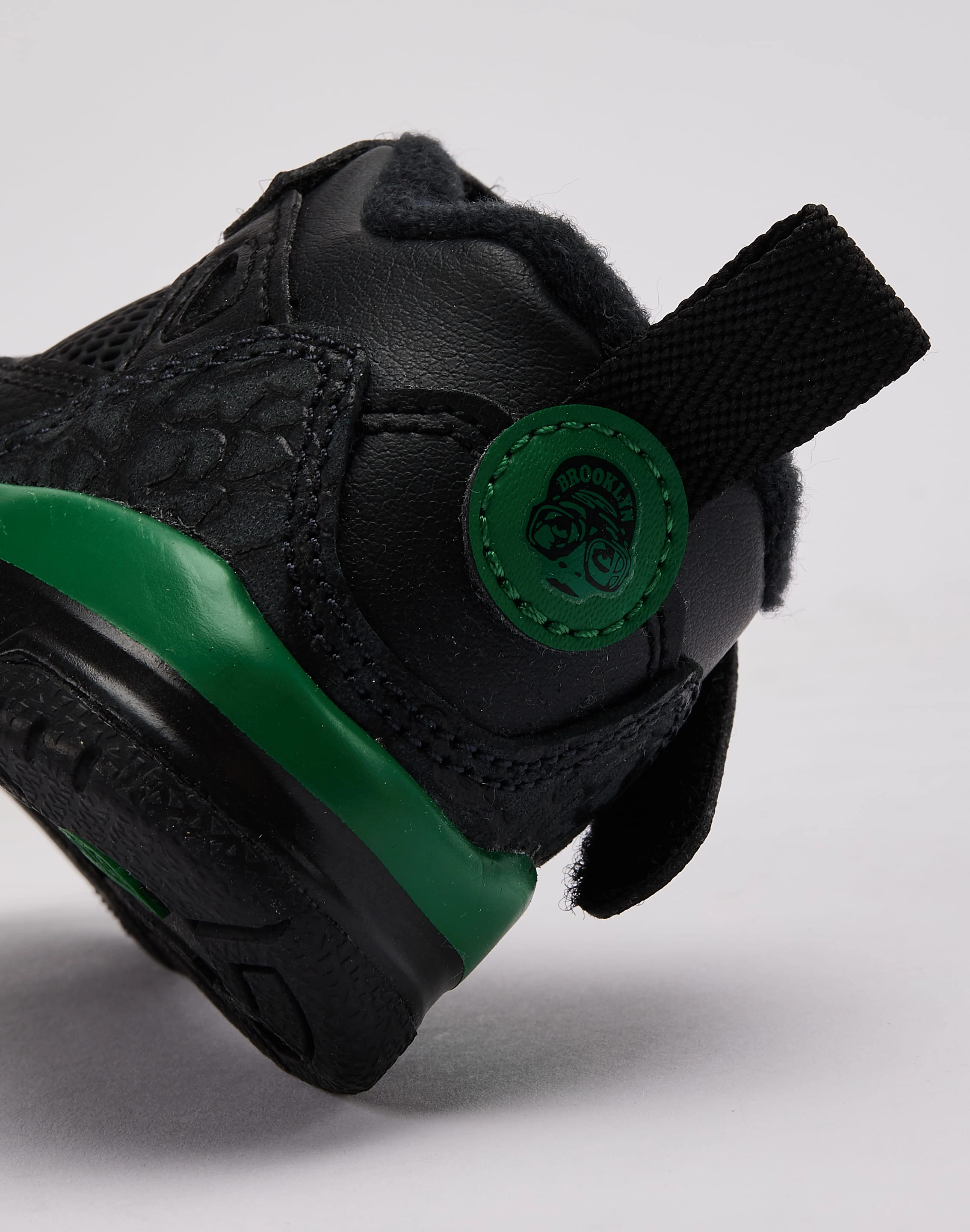 Snug Heel Support Jordan Spizike Low Toddler