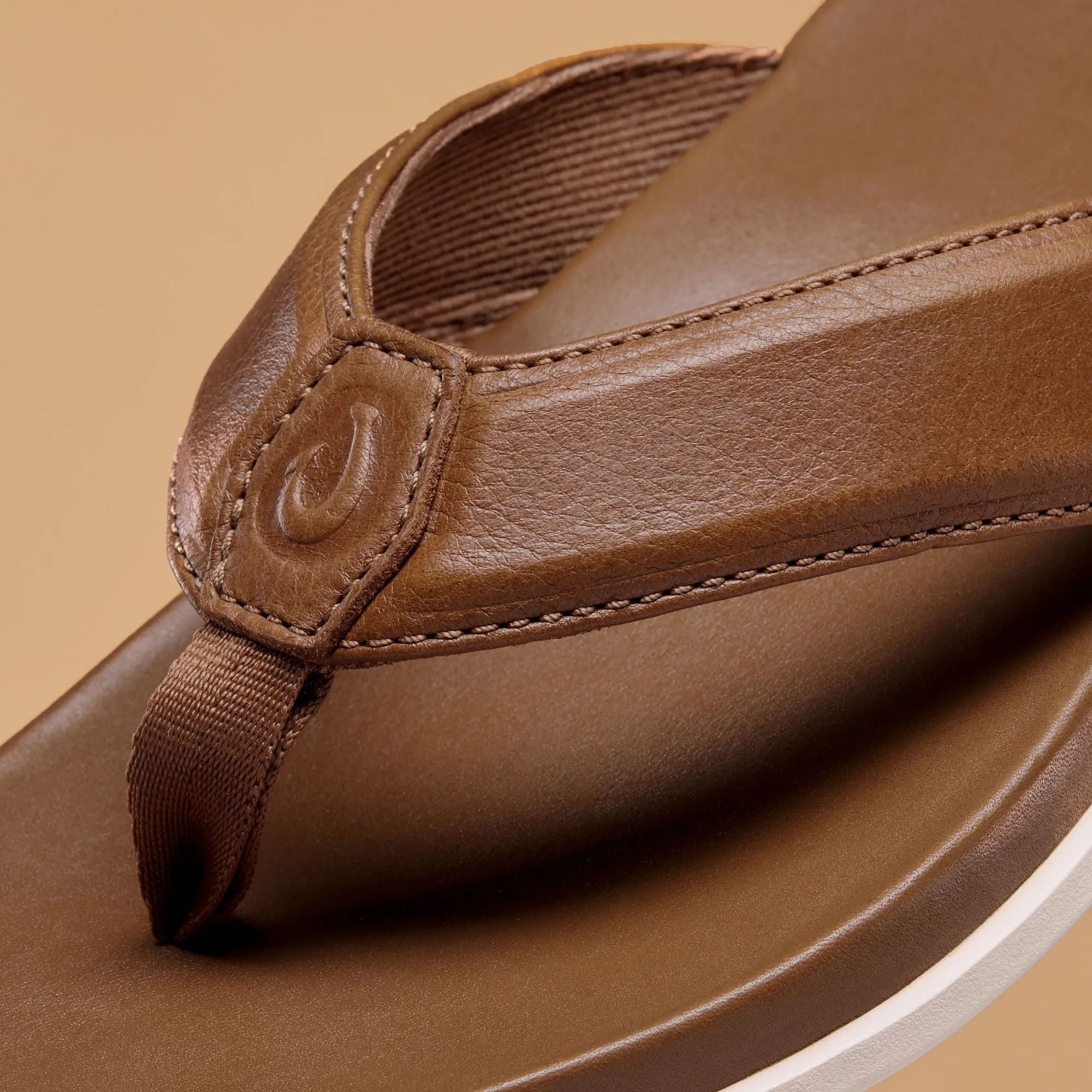 Thong Style lali - Almond